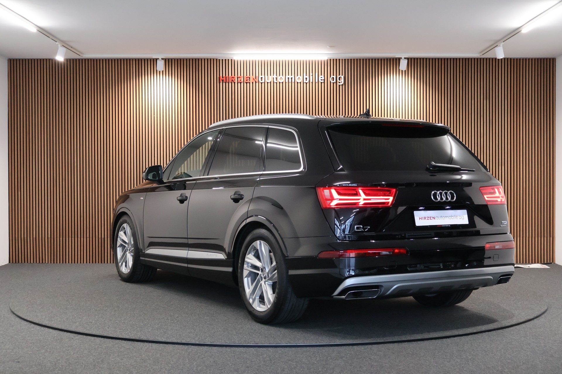 AUDI Q7 3.0 TDI quattro tiptronic 7 Sitze-image-2
