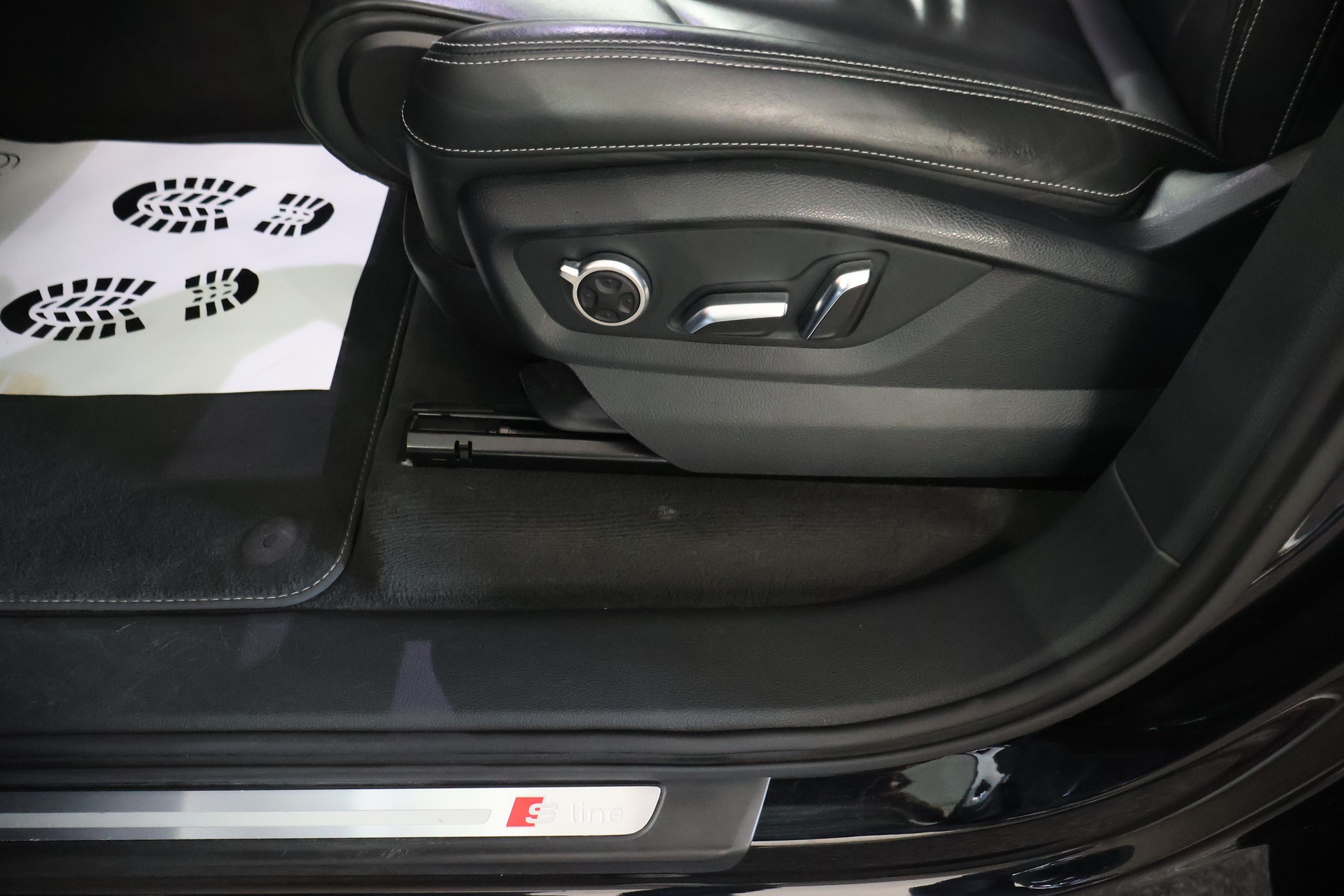 AUDI Q7 3.0 TDI quattro tiptronic-image-19