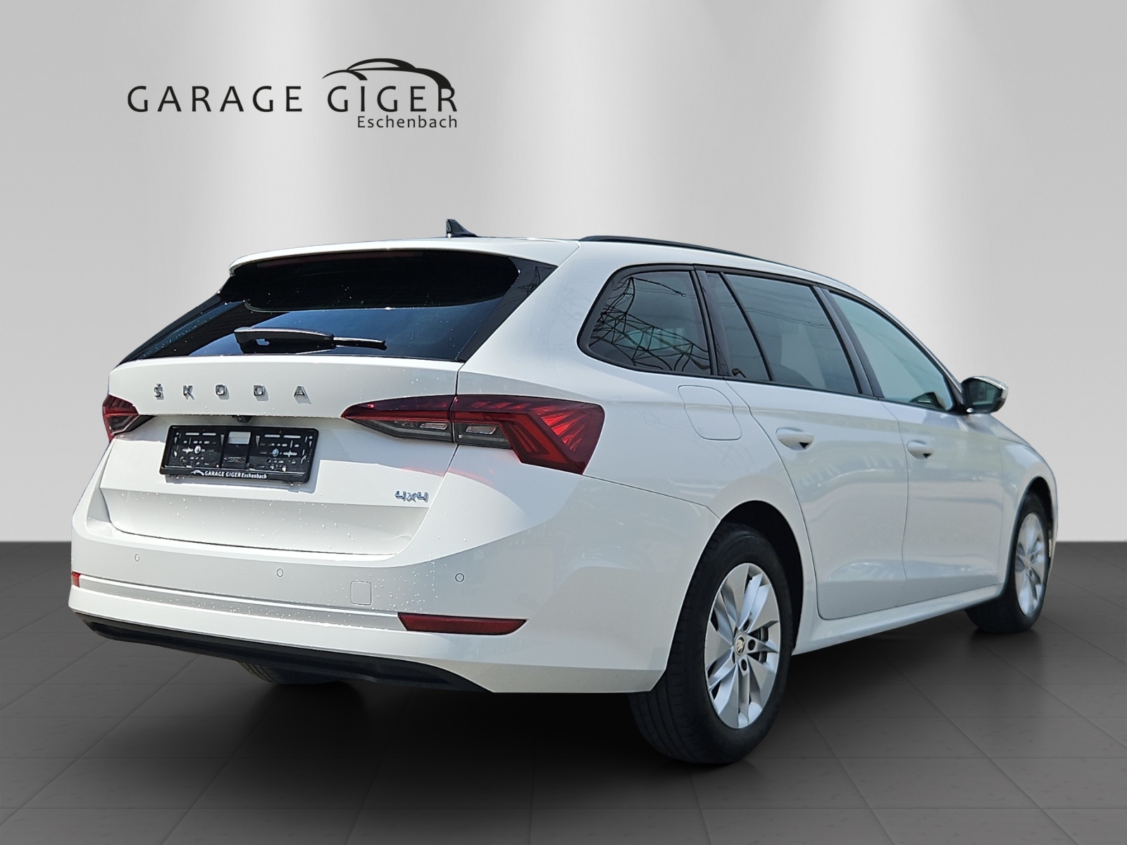 SKODA Octavia Combi 2.0 TDI DSG Ambition 4x4-image-3