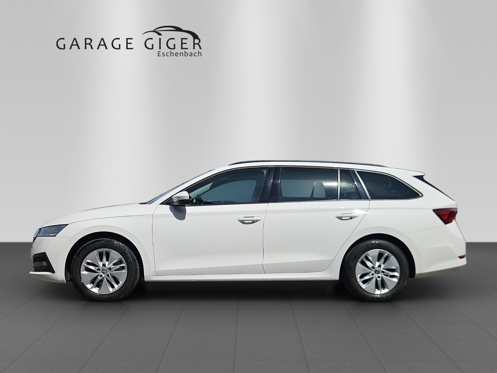 SKODA Octavia Combi 2.0 TDI DSG Ambition 4x4-image-1