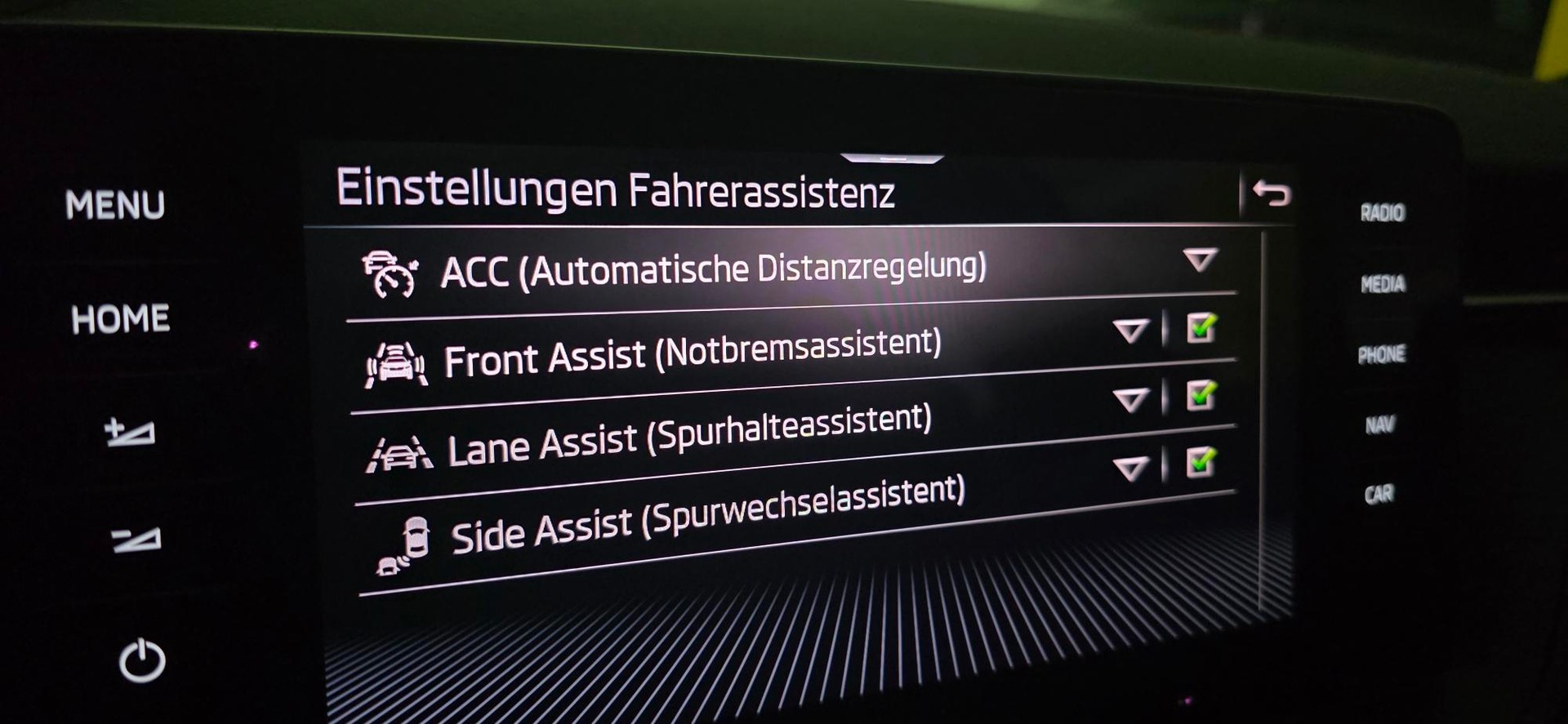 SKODA 1.5 TSI Style DSG-image-13