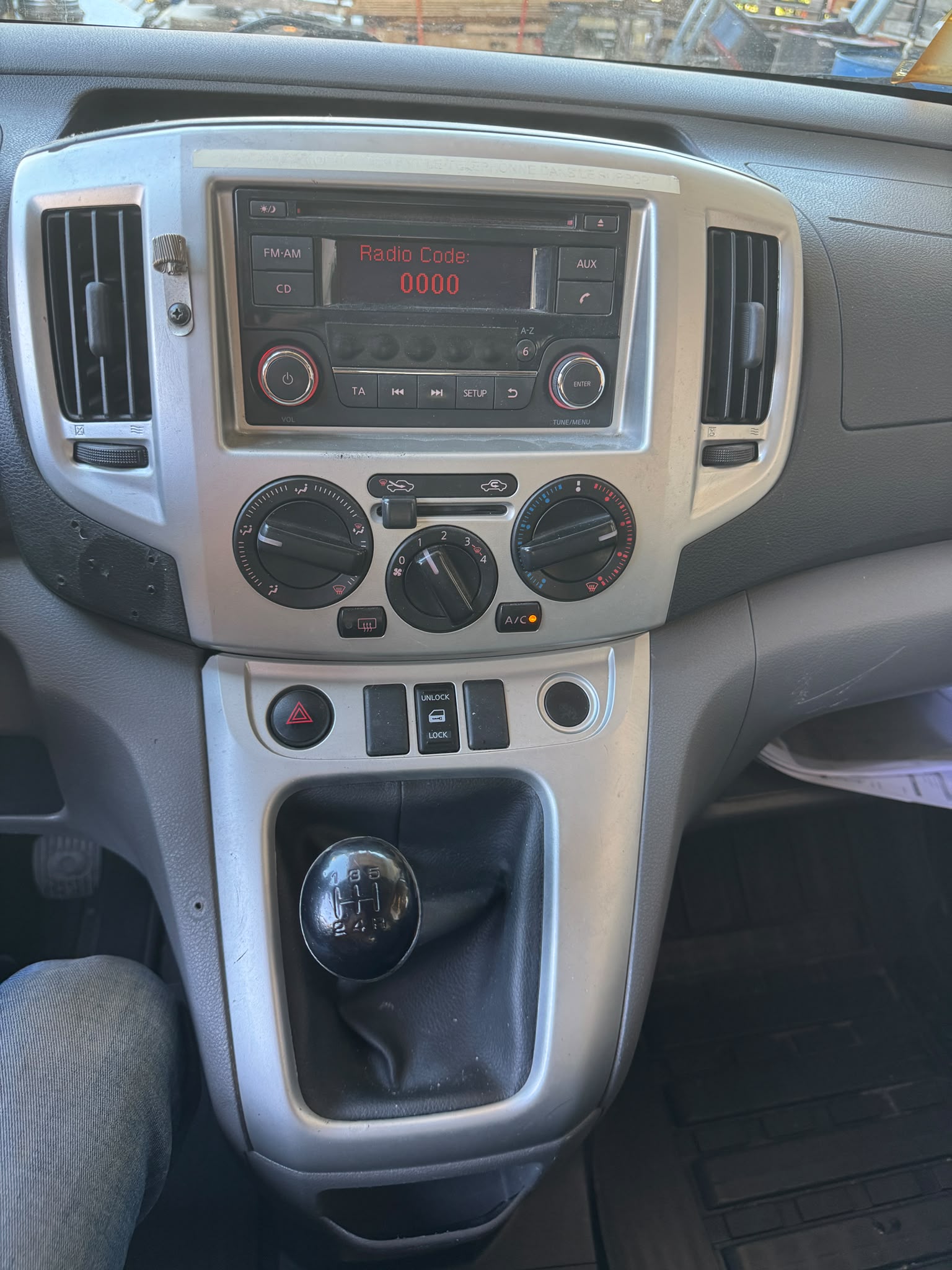 NISSAN NV200 1.5 dCi 90 Evalia Acenta-image-9
