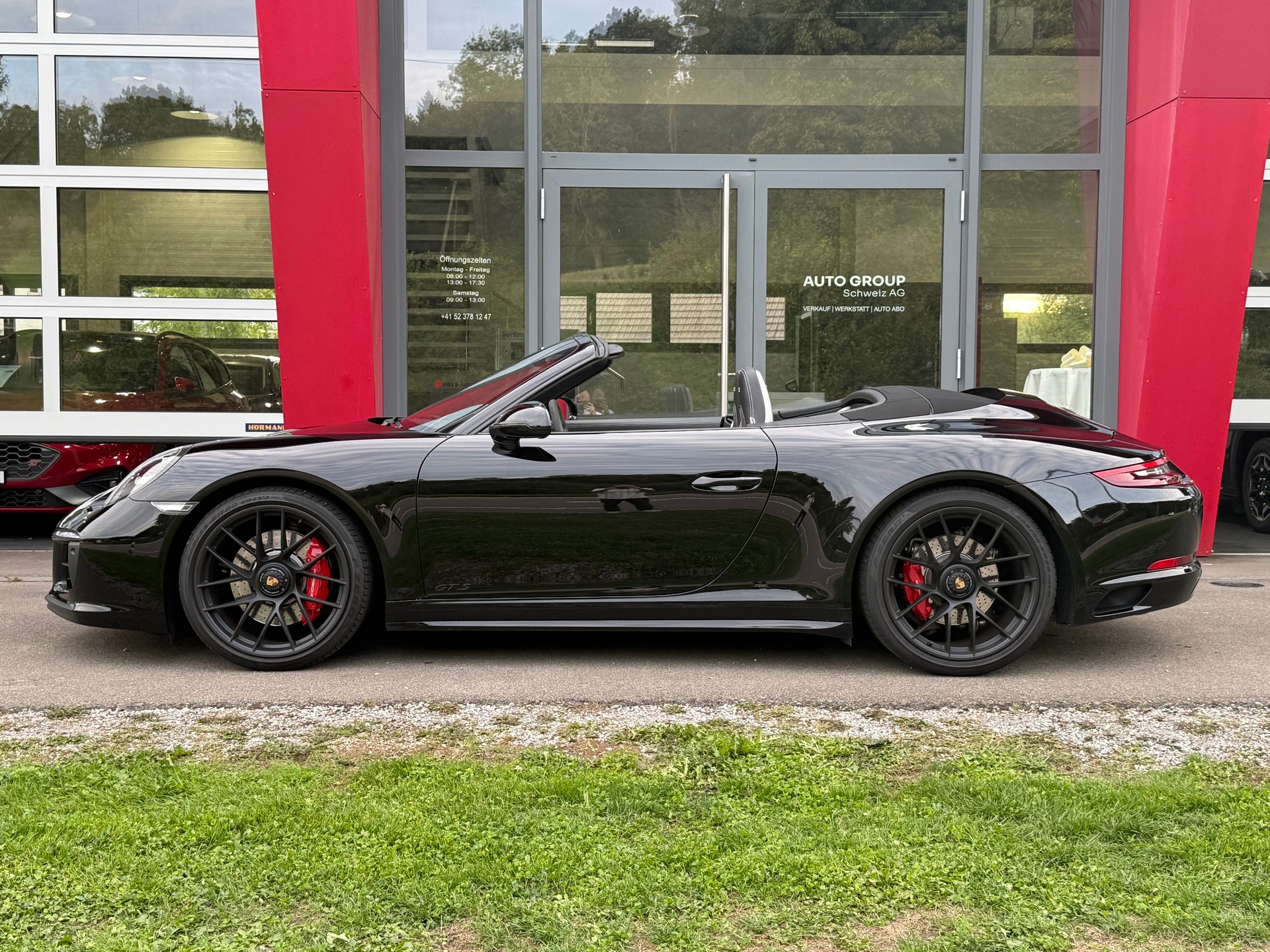 PORSCHE 911 Cabrio Carrera GTS PDK-image-1
