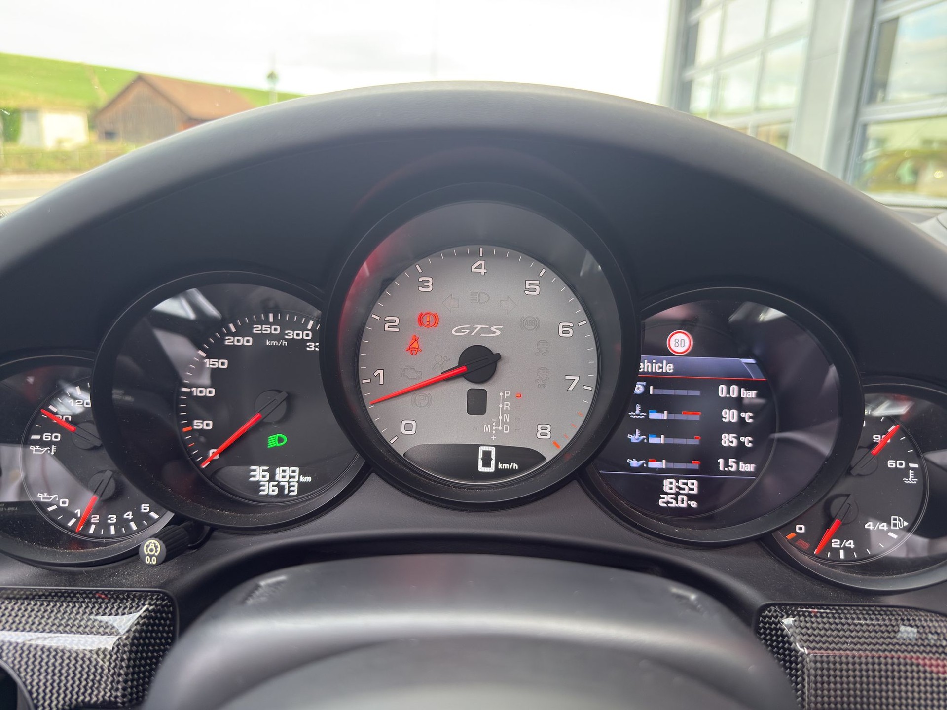 PORSCHE 911 Cabrio Carrera GTS PDK-image-18