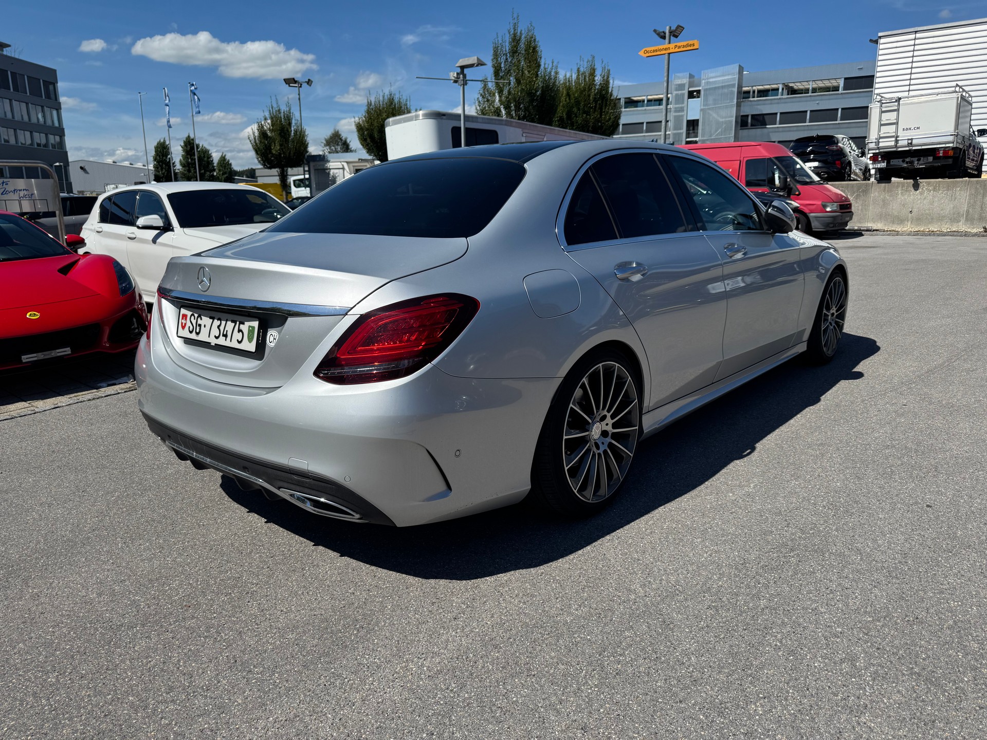 MERCEDES-BENZ C 220 d AMG Line 4matic-image-3