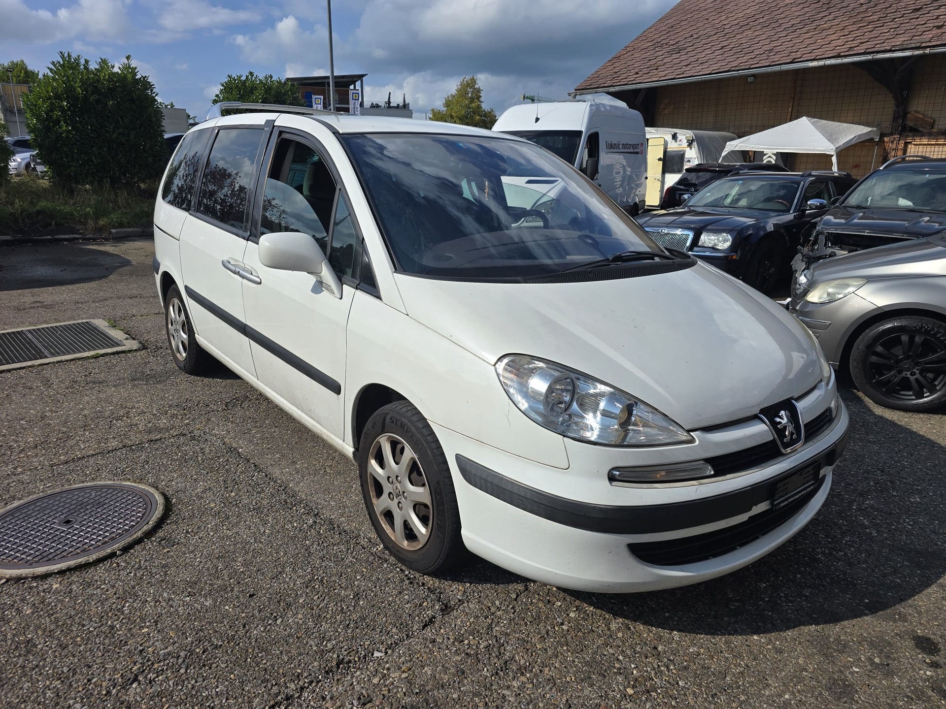 PEUGEOT 807 2.0 16V HDi ST Family+ Automatic-image-0