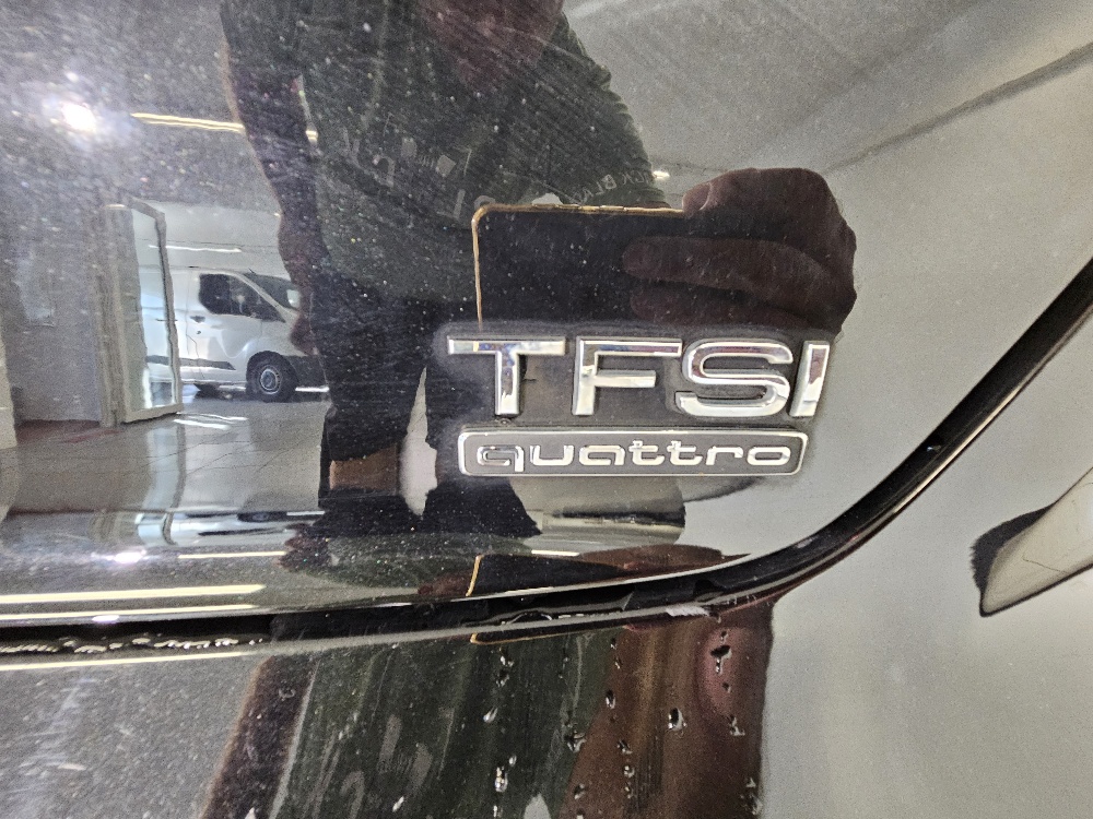 AUDI A3 Sportback 1.8 TFSI Ambiente quattro S-tronic-image-16