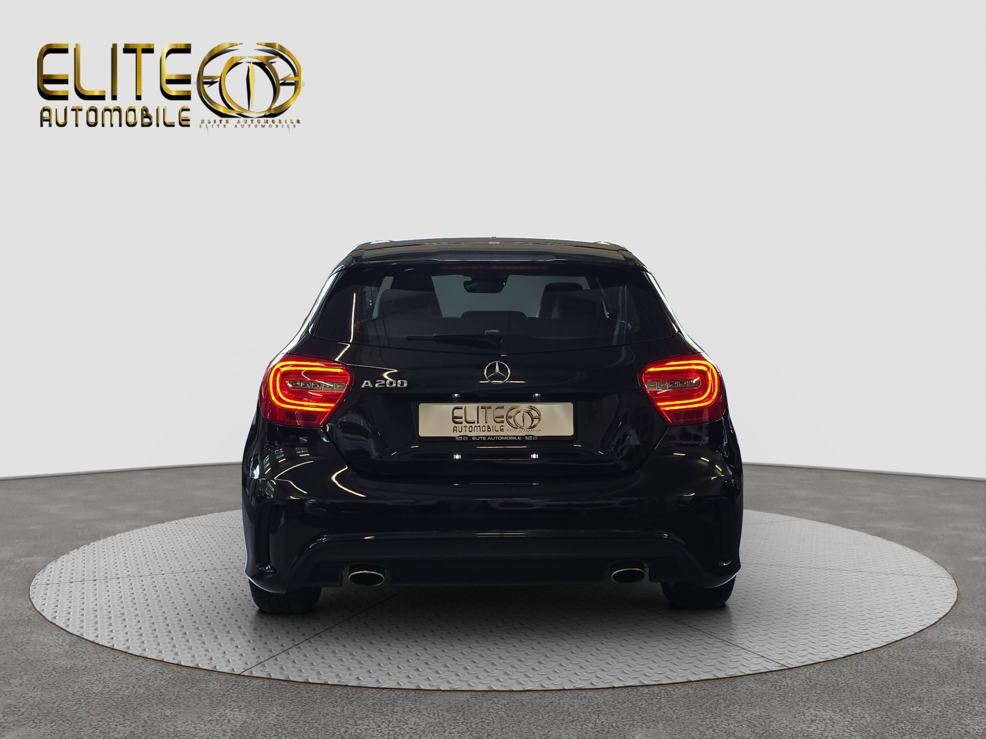 MERCEDES-BENZ A 200 AMG Line 7G-DCT-image-6