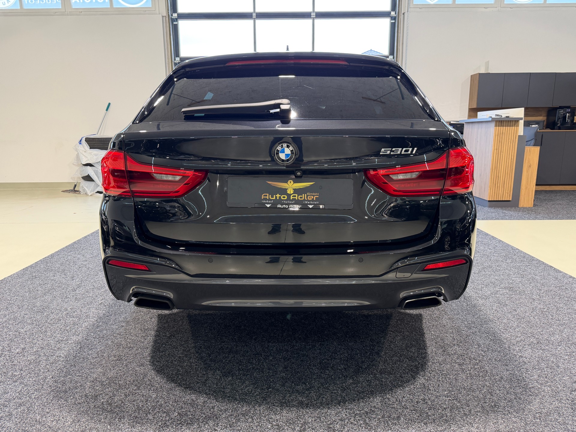 BMW 530i Touring Steptronic-image-5