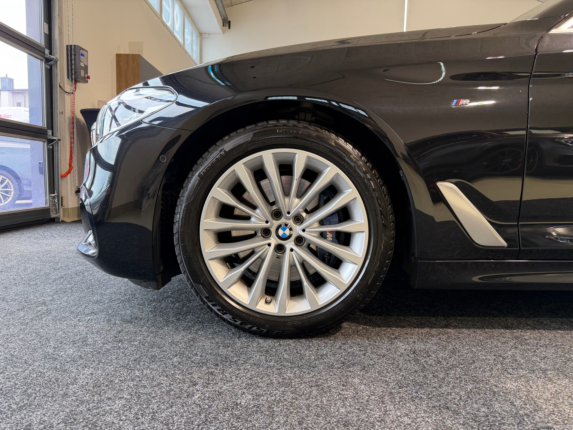 BMW 530i Touring Steptronic-image-8