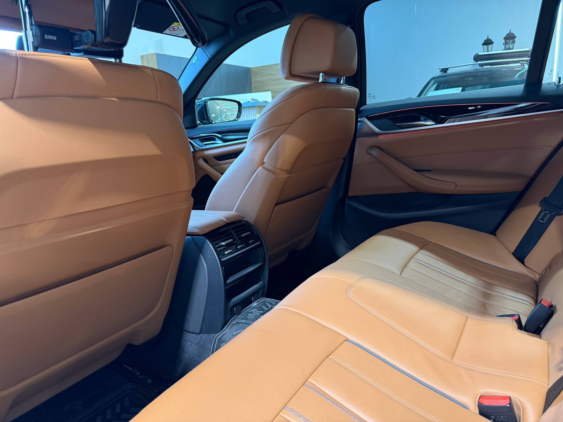 BMW 530i Touring Steptronic-image-12