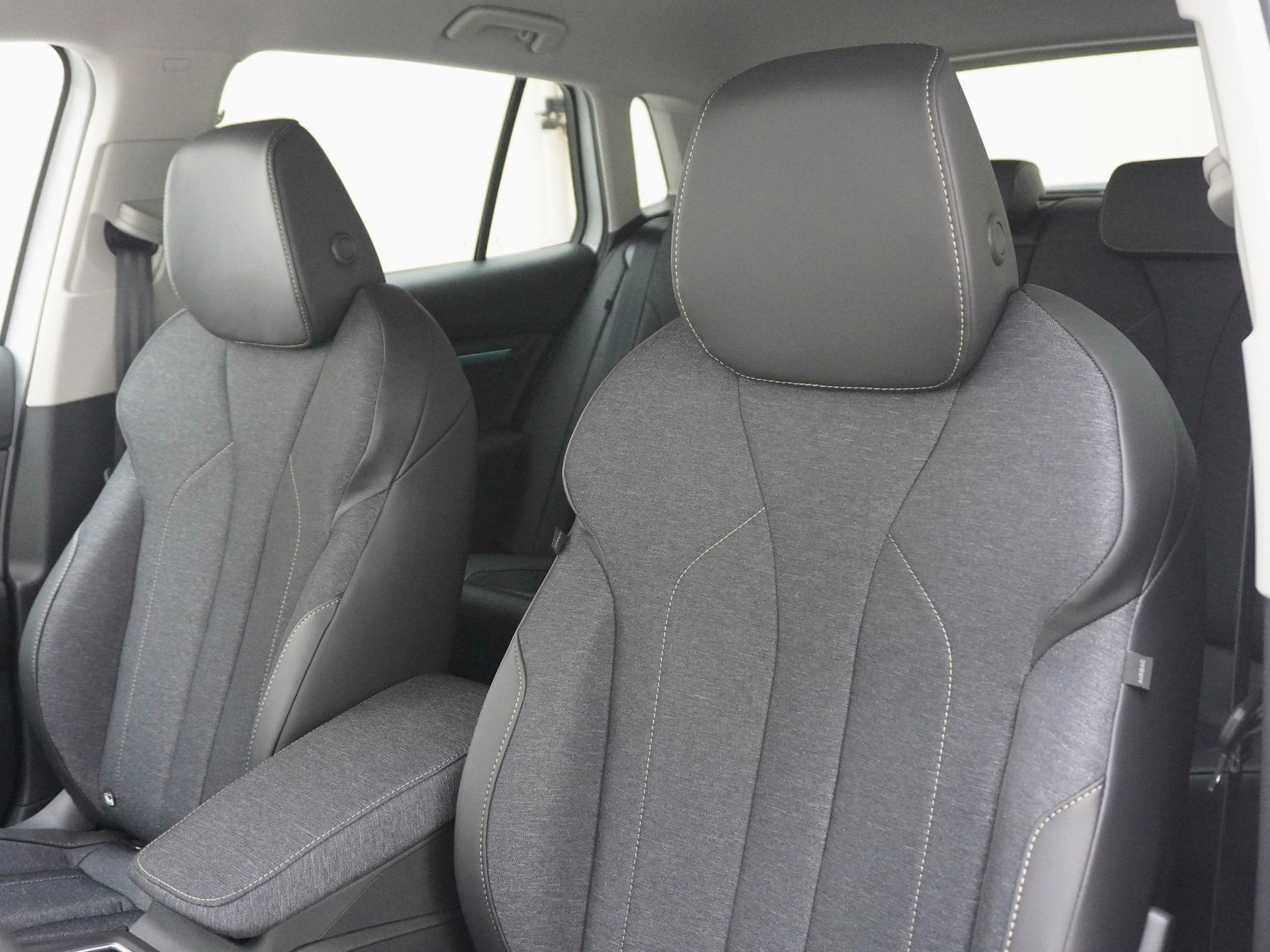 SKODA Elroq 85x Selection Loft-Plus 4x4-image-13