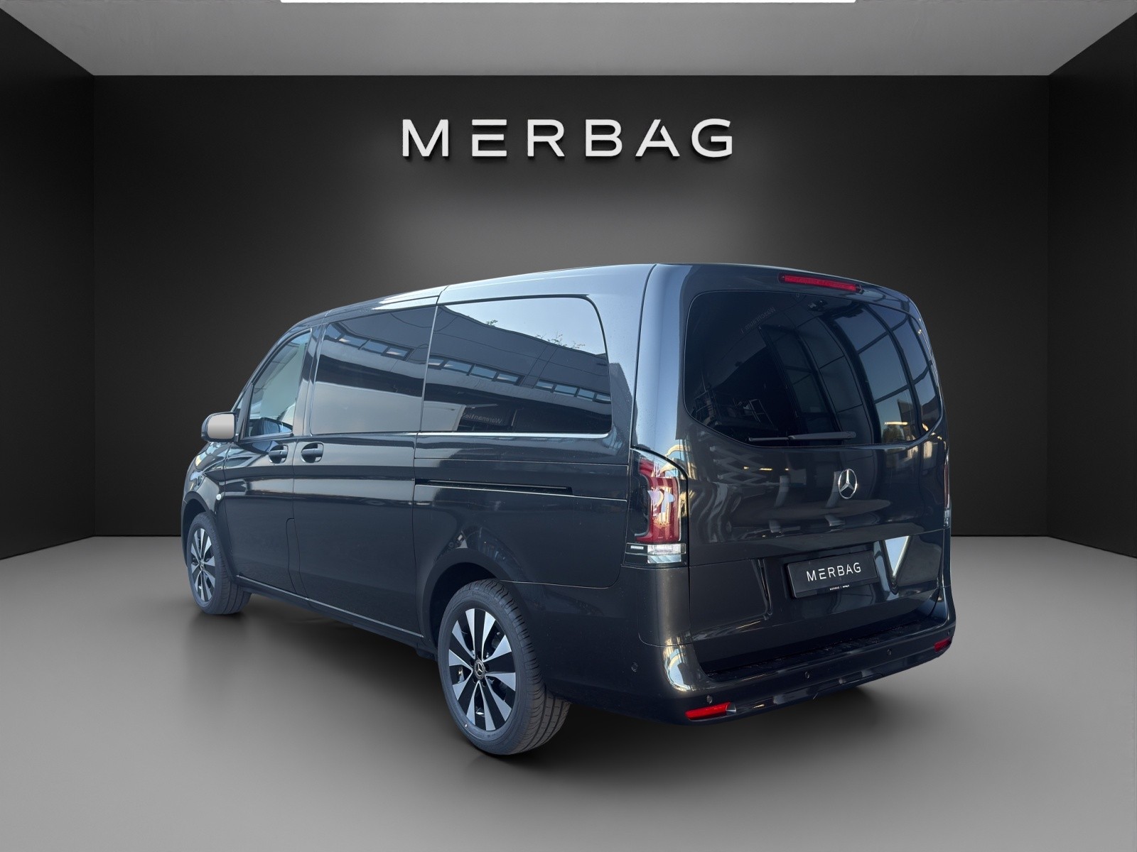 MERCEDES-BENZ Vito 119 CDI Lang Tourer 9G-Tronic 4M Select-image-3