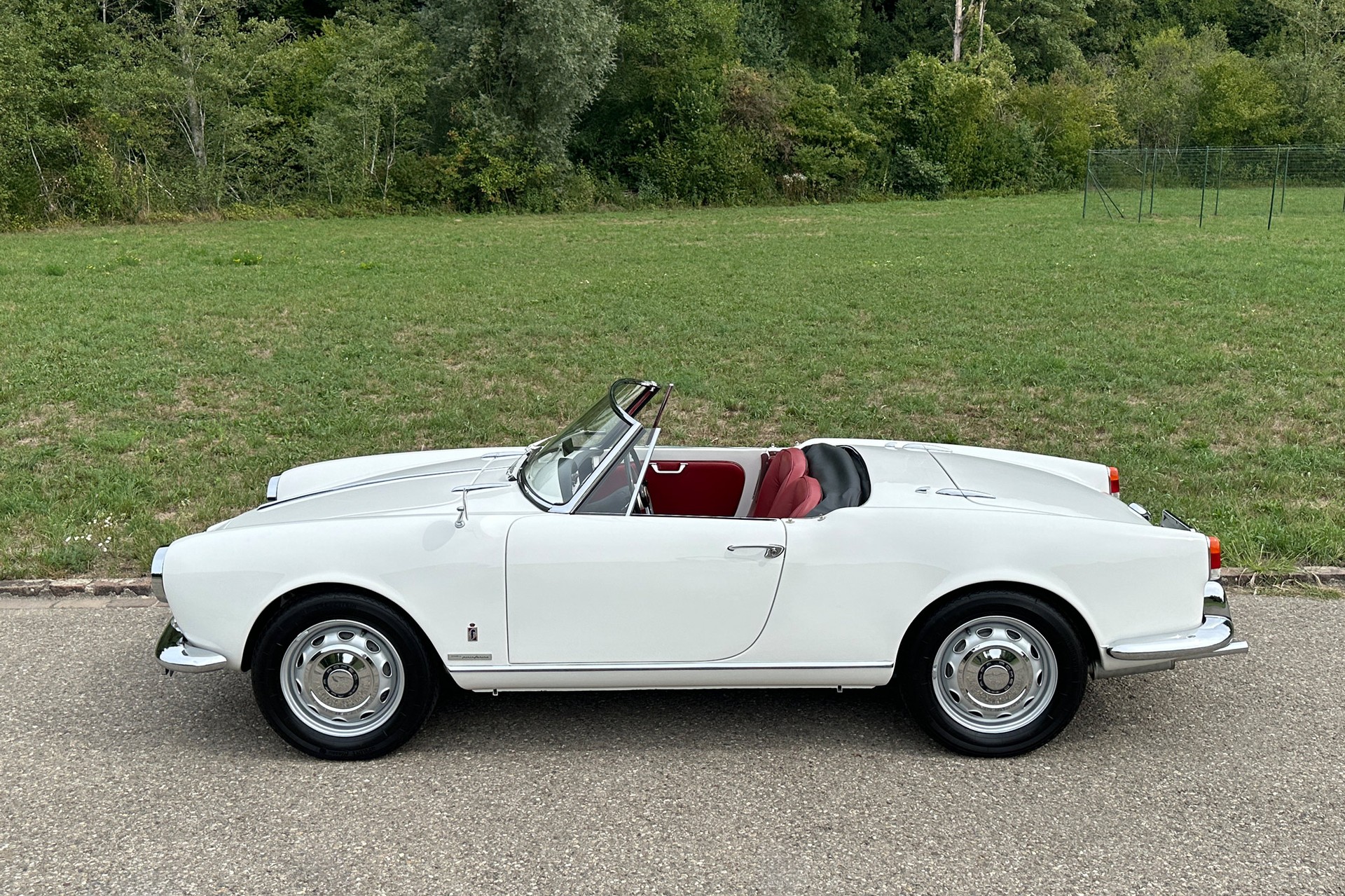 ALFA ROMEO Giulietta Spider-image-10