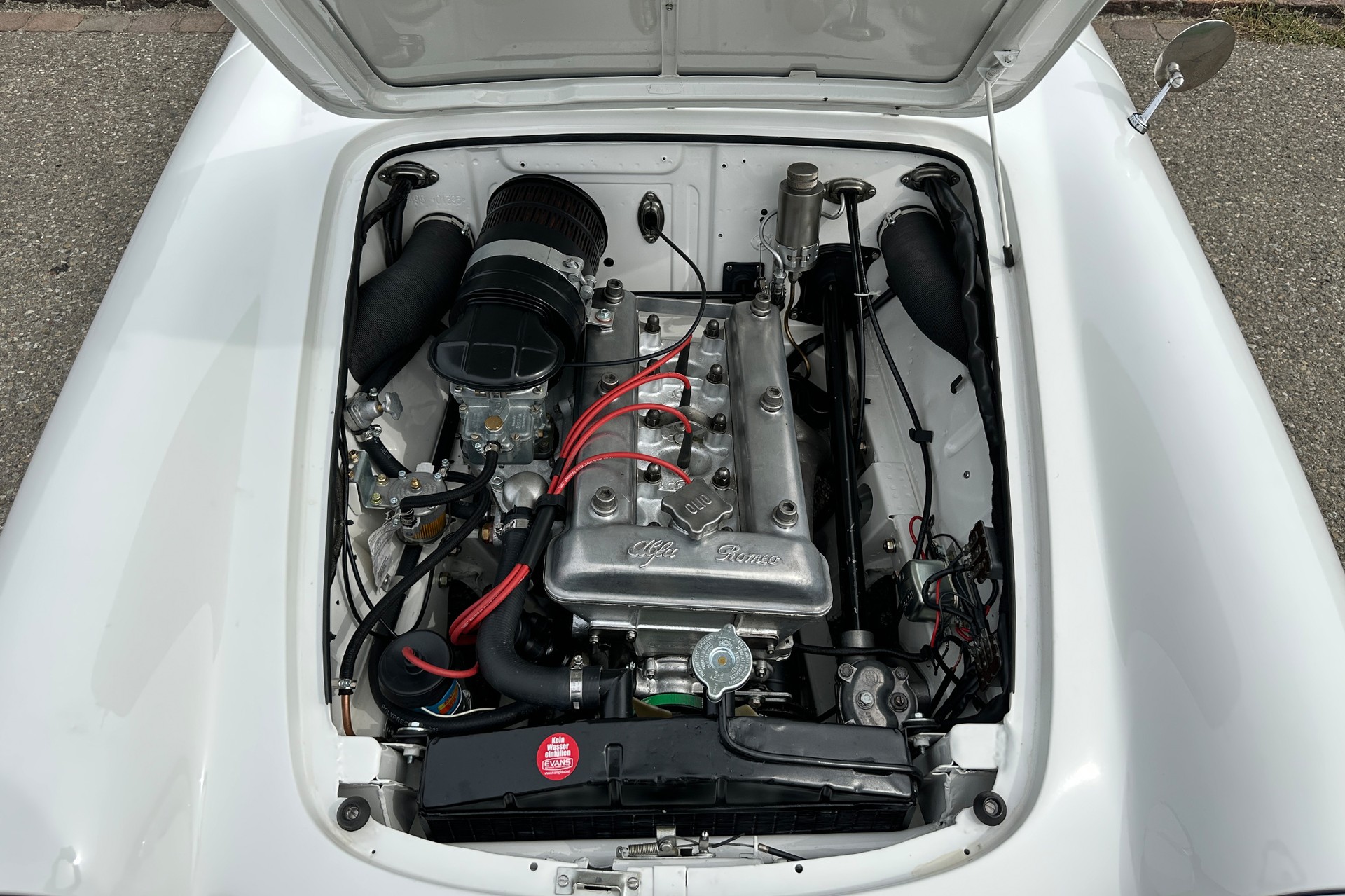 ALFA ROMEO Giulietta Spider-image-12