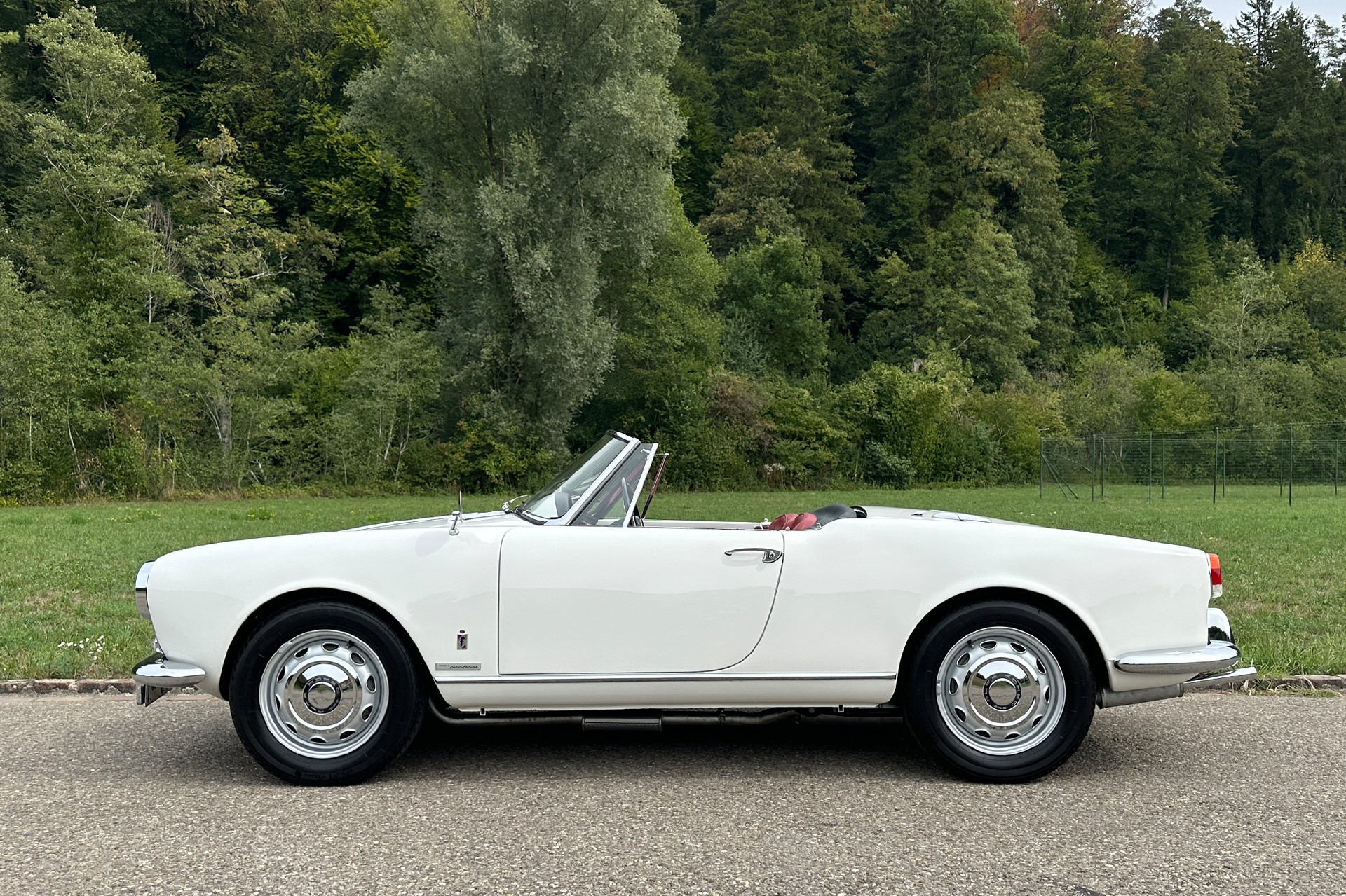 ALFA ROMEO Giulietta Spider-image-0