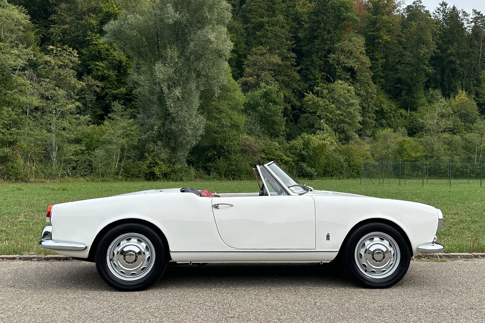 ALFA ROMEO Giulietta Spider-image-4