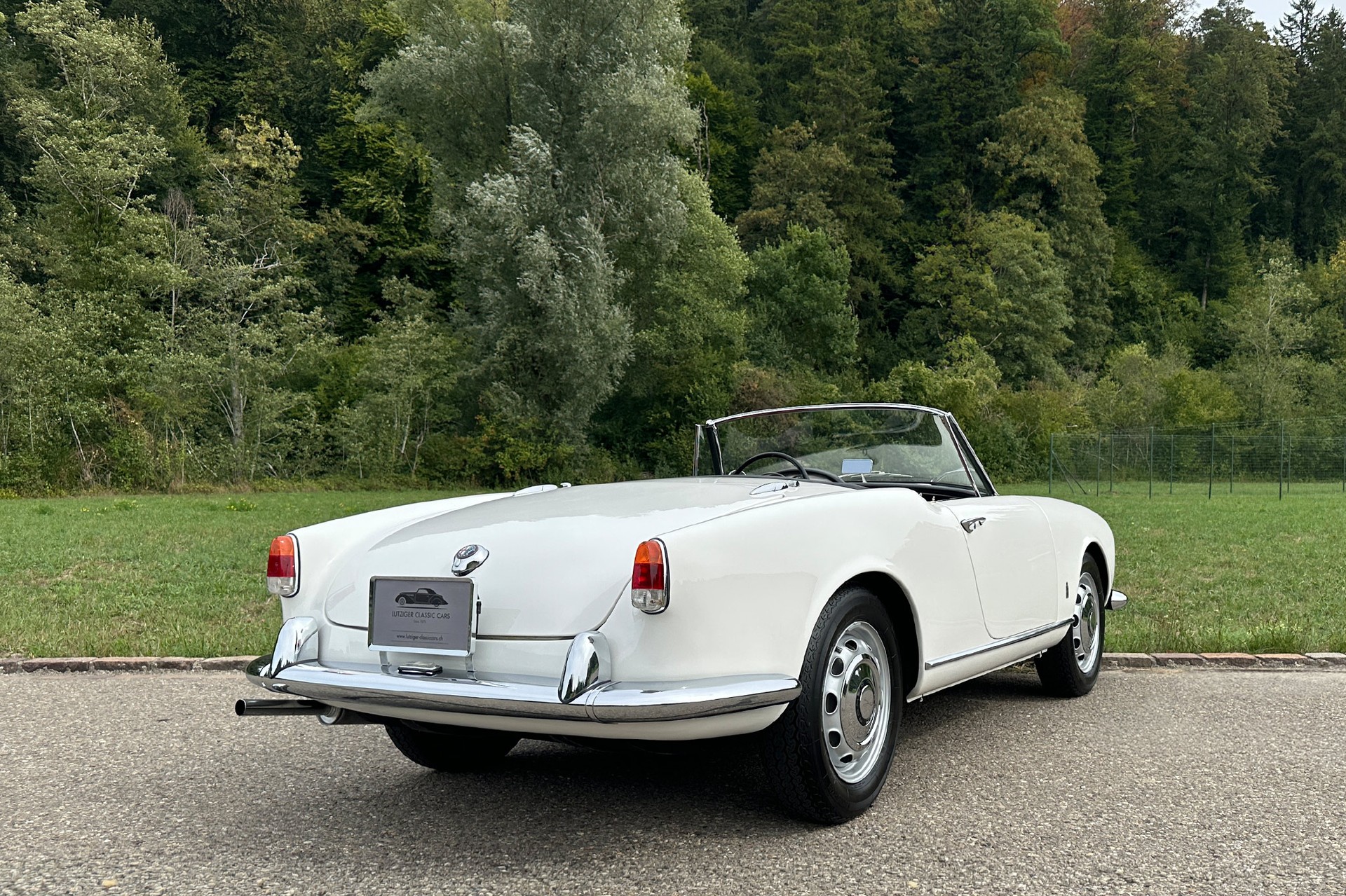 ALFA ROMEO Giulietta Spider-image-5