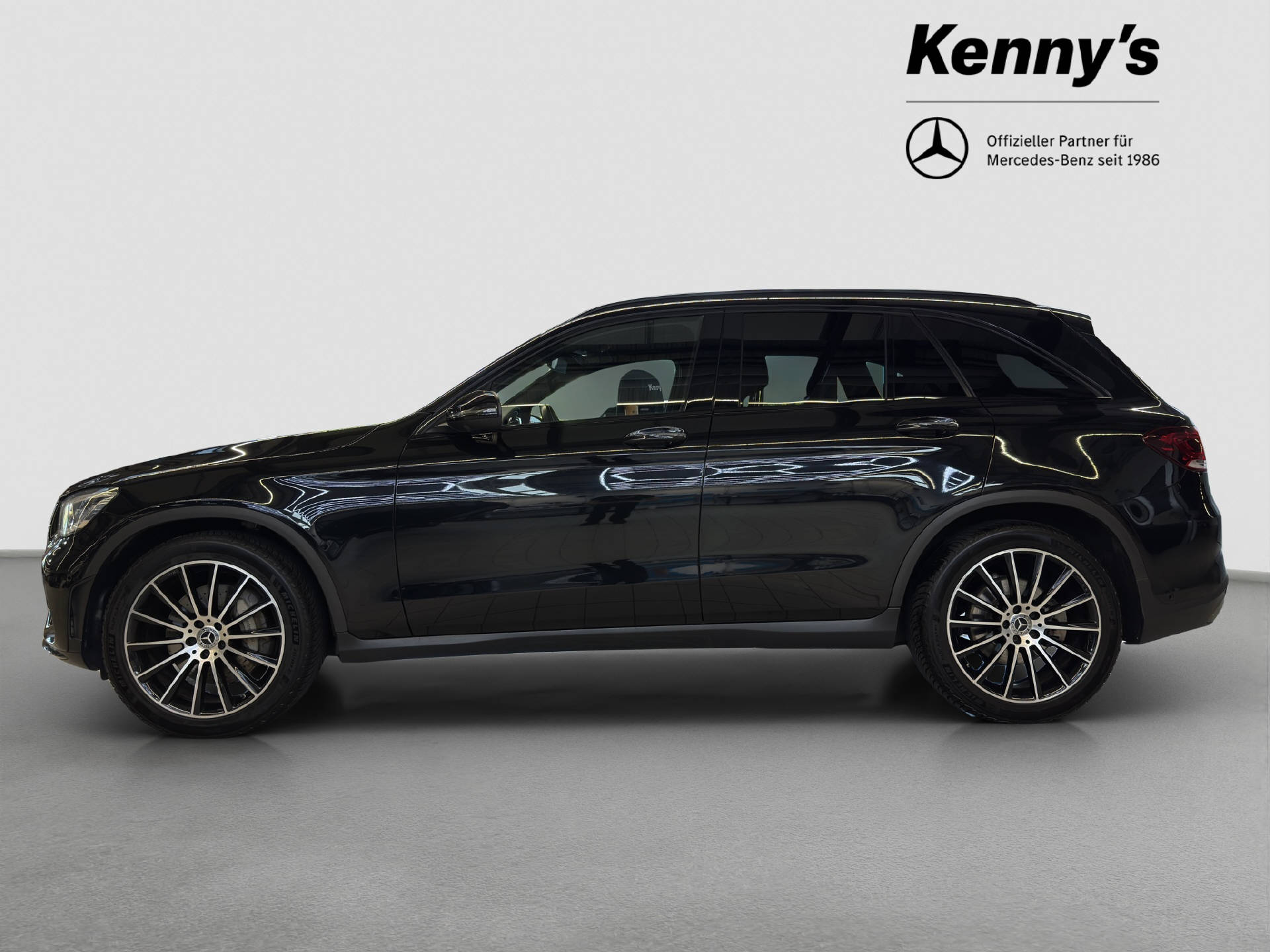 MERCEDES-BENZ GLC 220 d AMG Line 4MATIC-image-2