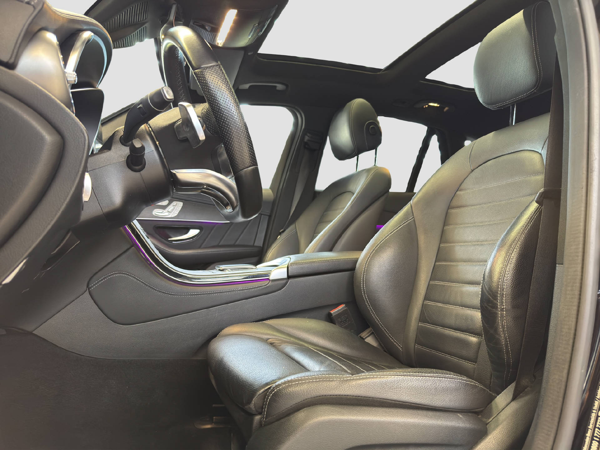 MERCEDES-BENZ GLC 220 d AMG Line 4MATIC-image-11