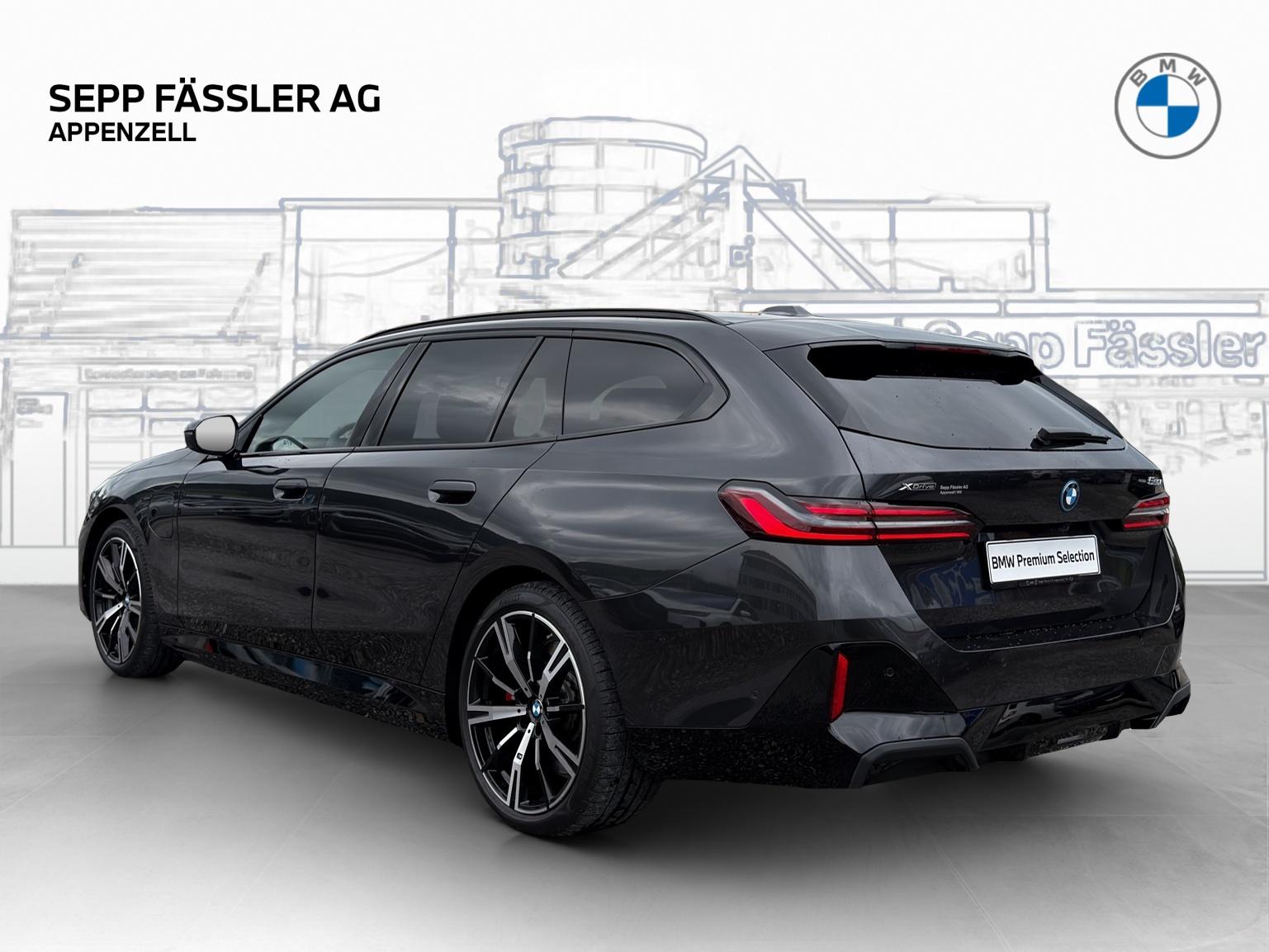 BMW 550e xDrive Touring M Sport Pro-showroom-element-2