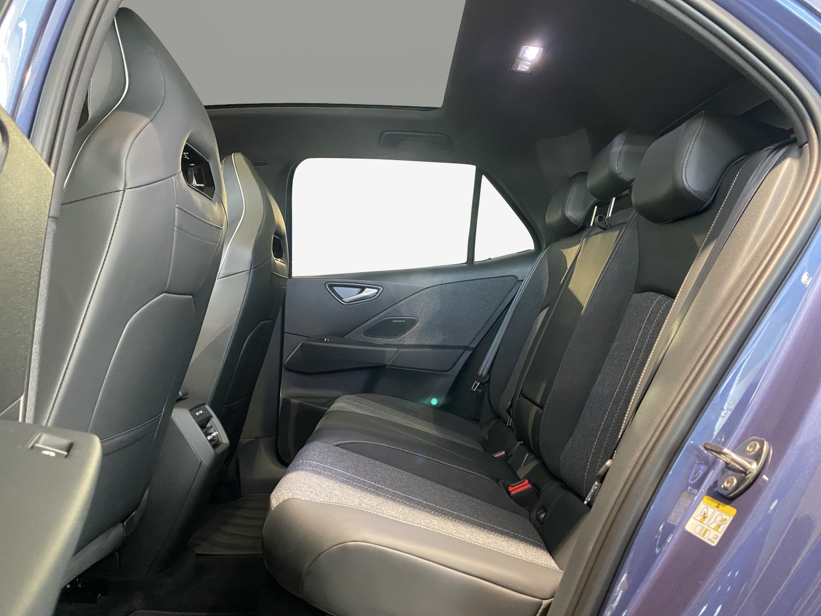 VW ID.3 Neo 79 kWh 231 PS Style-image-9