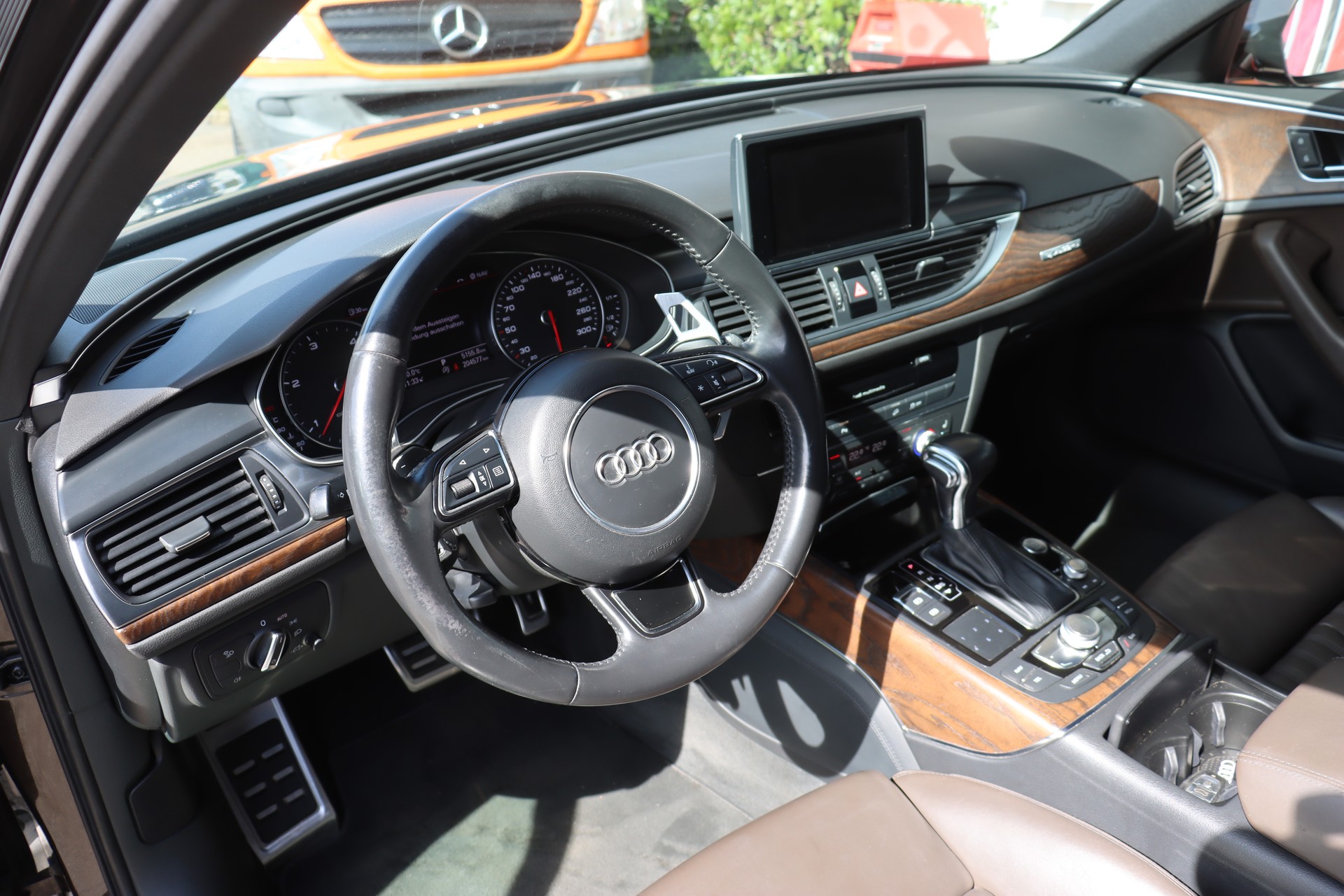 AUDI A6 allroad 3.0 TDI V6 quattro S-tronic-image-13