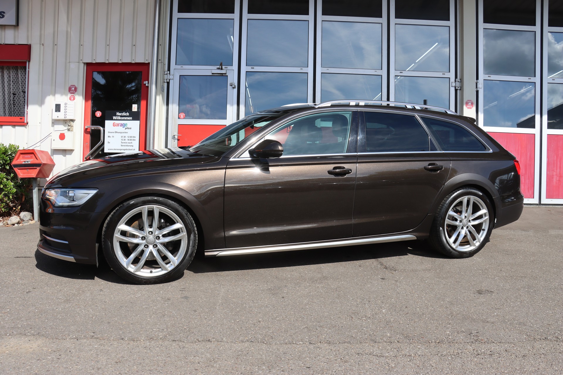 AUDI A6 allroad 3.0 TDI V6 quattro S-tronic-image-4