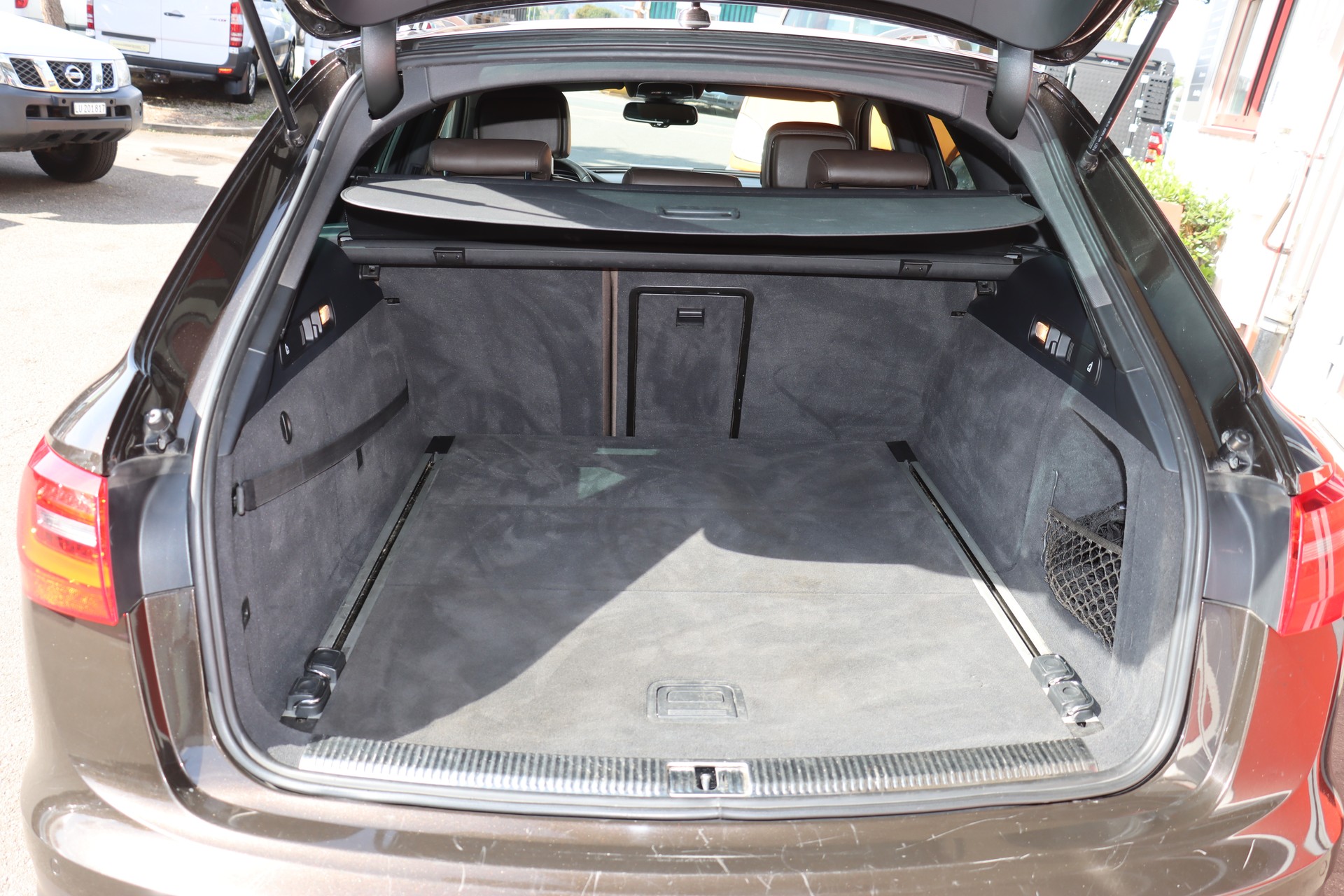 AUDI A6 allroad 3.0 TDI V6 quattro S-tronic-image-9