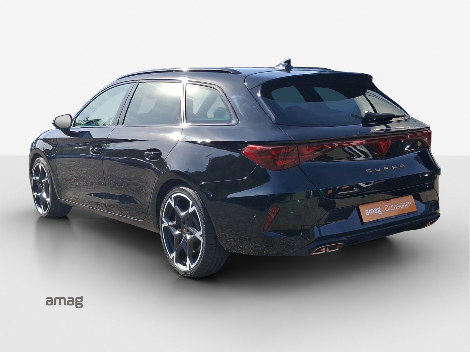 CUPRA LEON ST 1.5 e-HYBRID pHEV Black SymphonyDSG-showroom-element-2