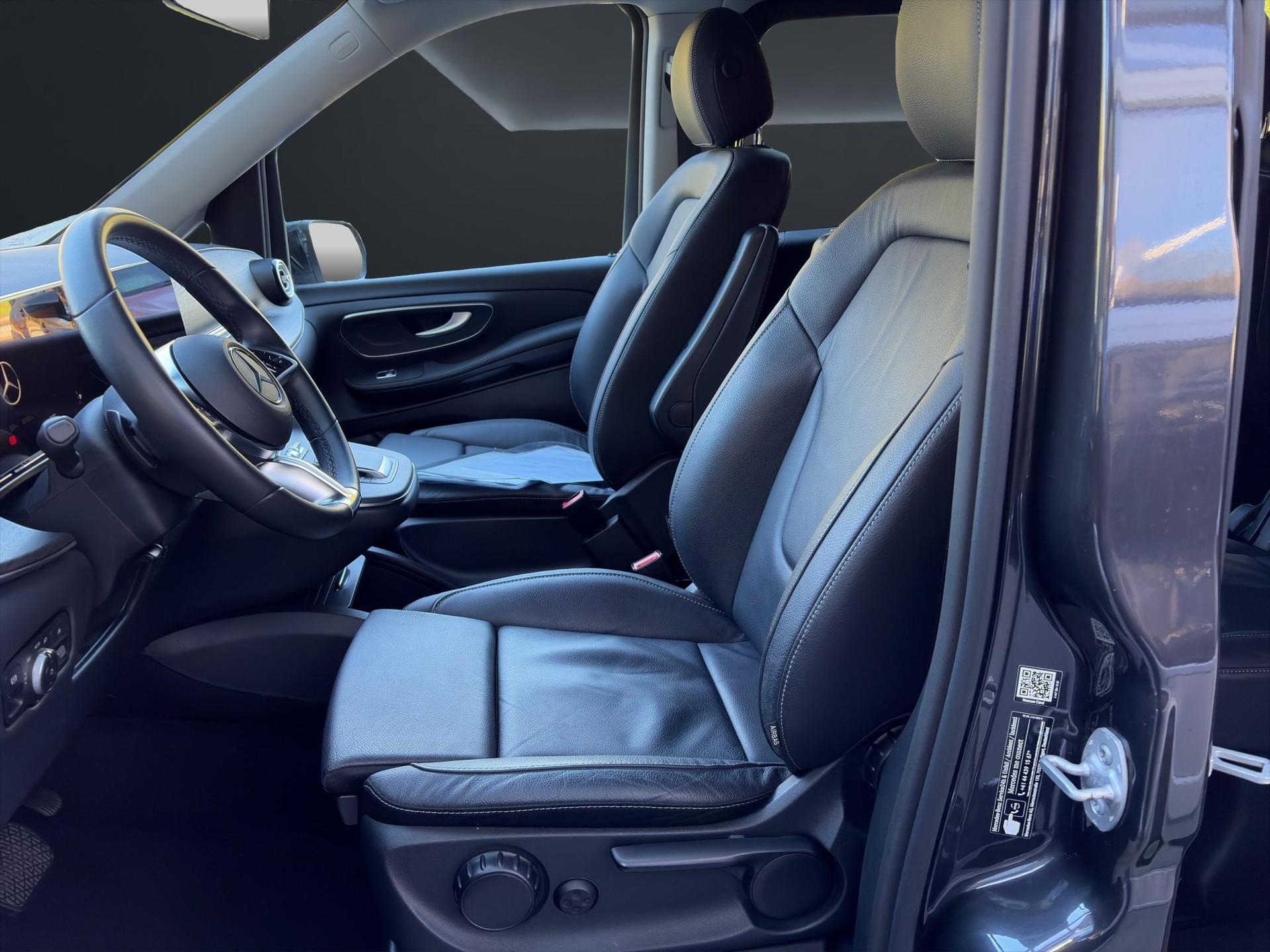 MERCEDES-BENZ V-Klasse V447 Van V 250 d Avantgarde lang-image-6