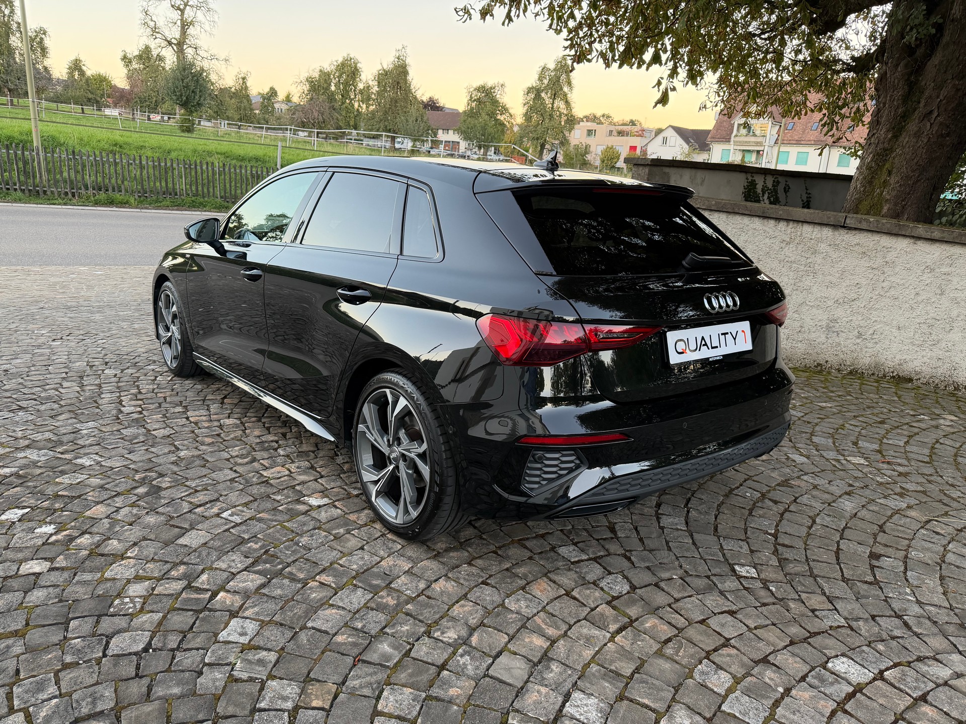AUDI A3 Sportback 35 TDI S line S-tronic-image-5