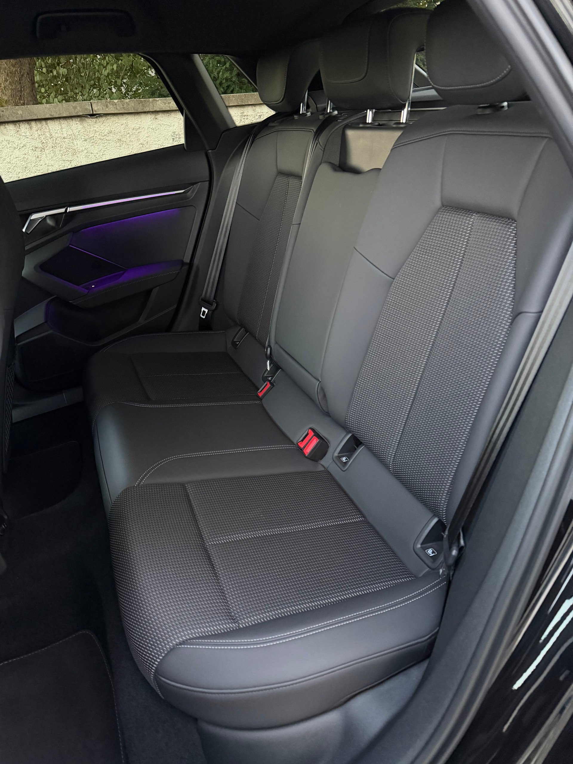 AUDI A3 Sportback 35 TDI S line S-tronic-image-11