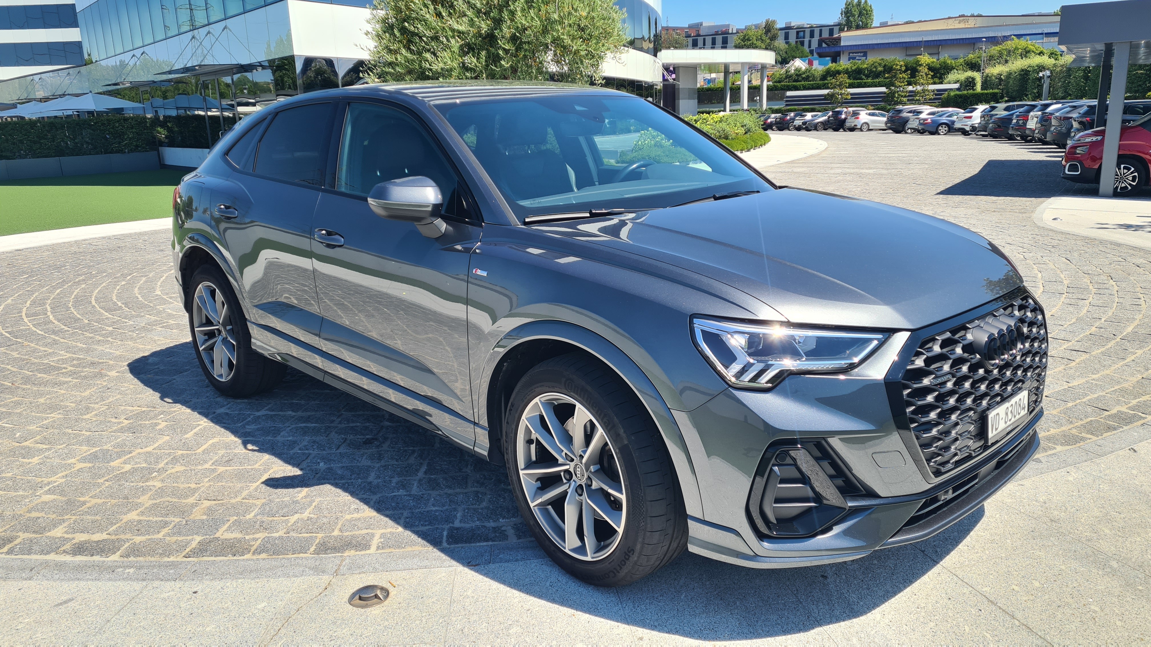 Car photo