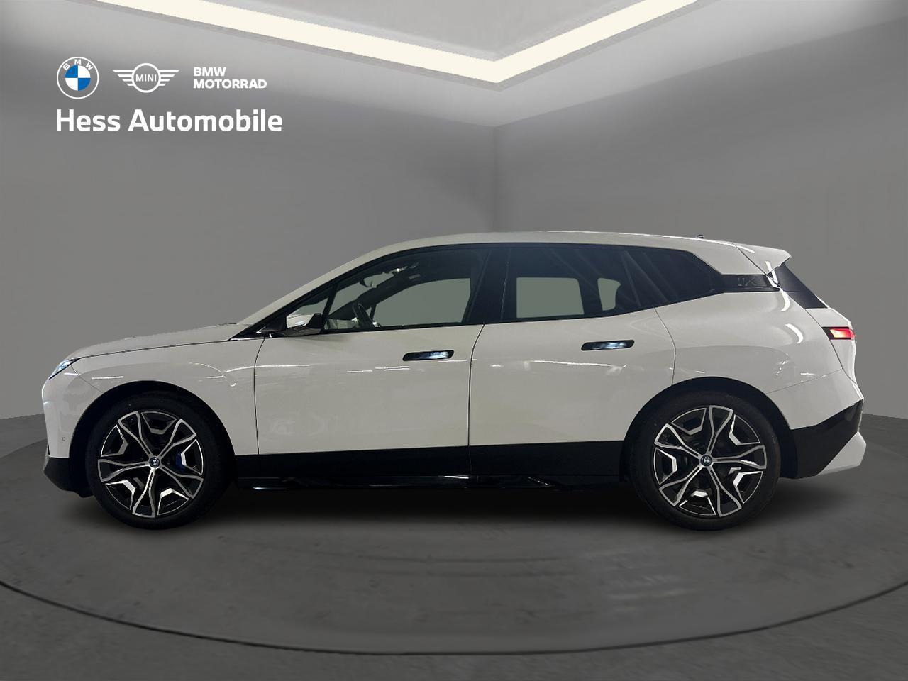 BMW iX xDrive40 SPORTPAKET AHK-image-5