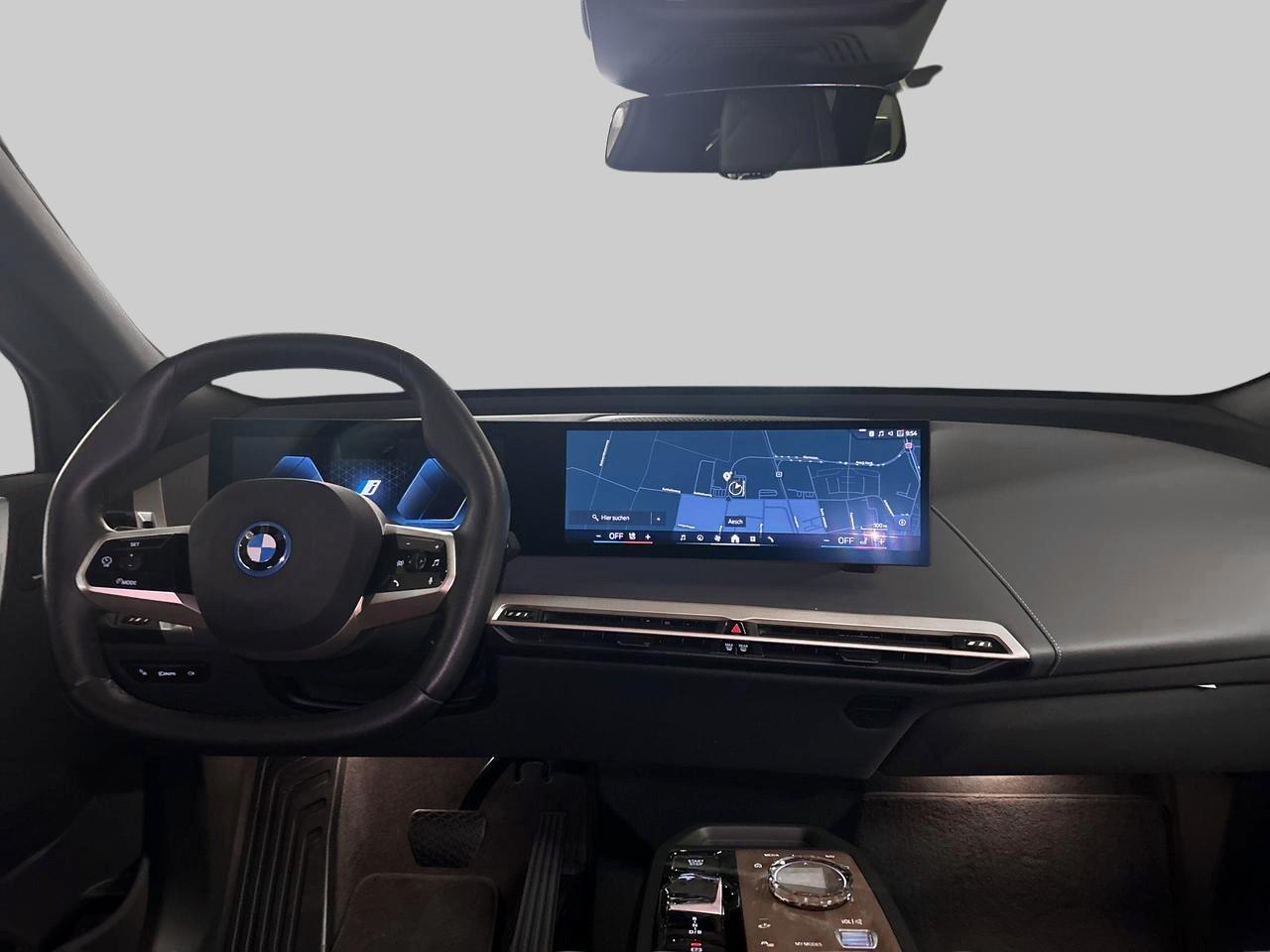 BMW iX xDrive40 SPORTPAKET AHK-image-16
