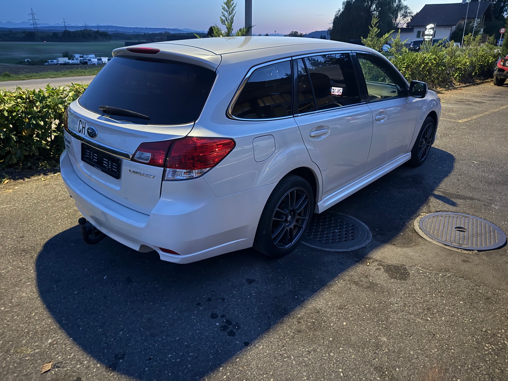 SUBARU Legacy 2.0i Swiss AWD-image-3