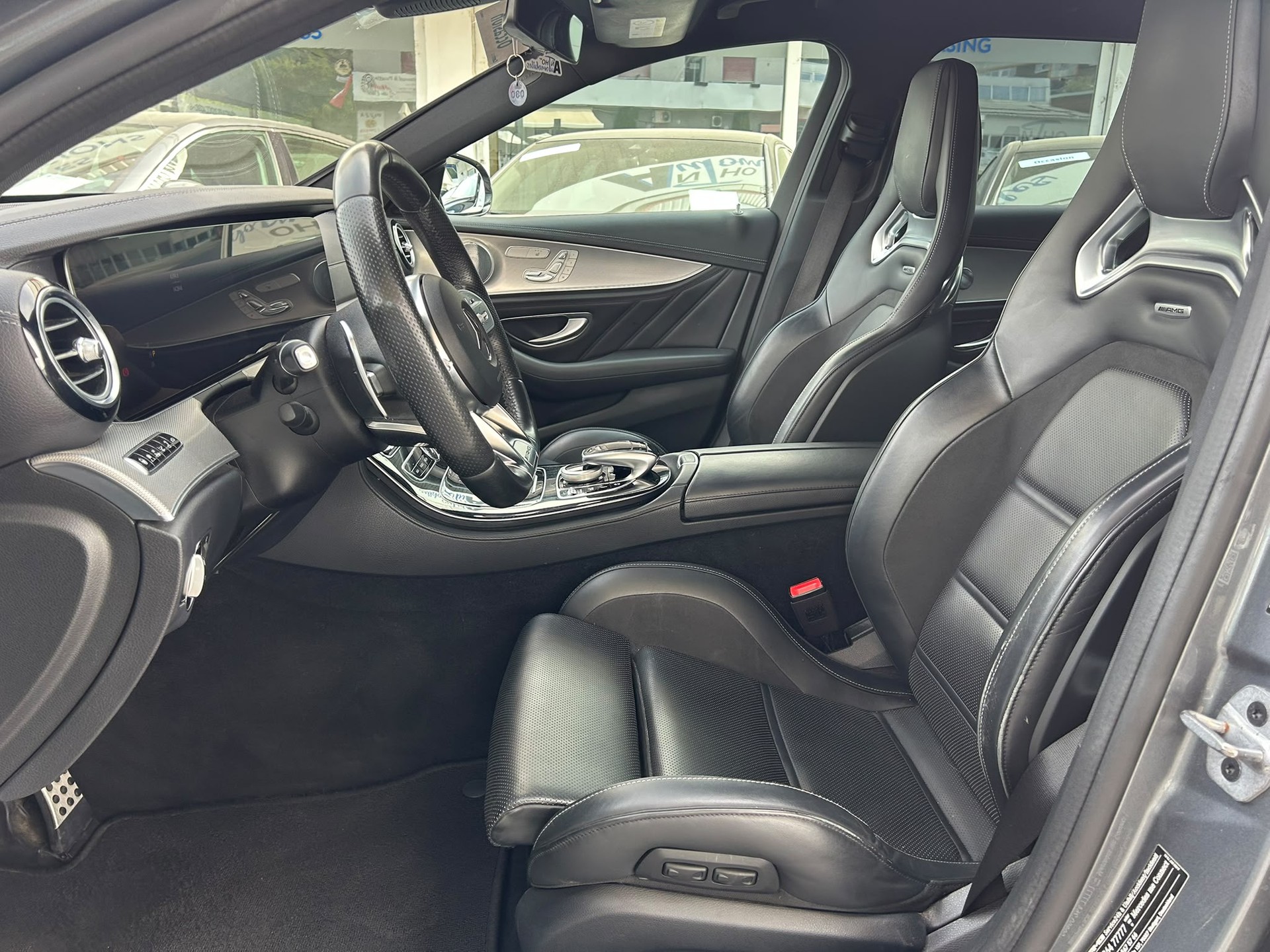 MERCEDES-BENZ E 53 AMG 4Matic 9G-Tronic-image-7