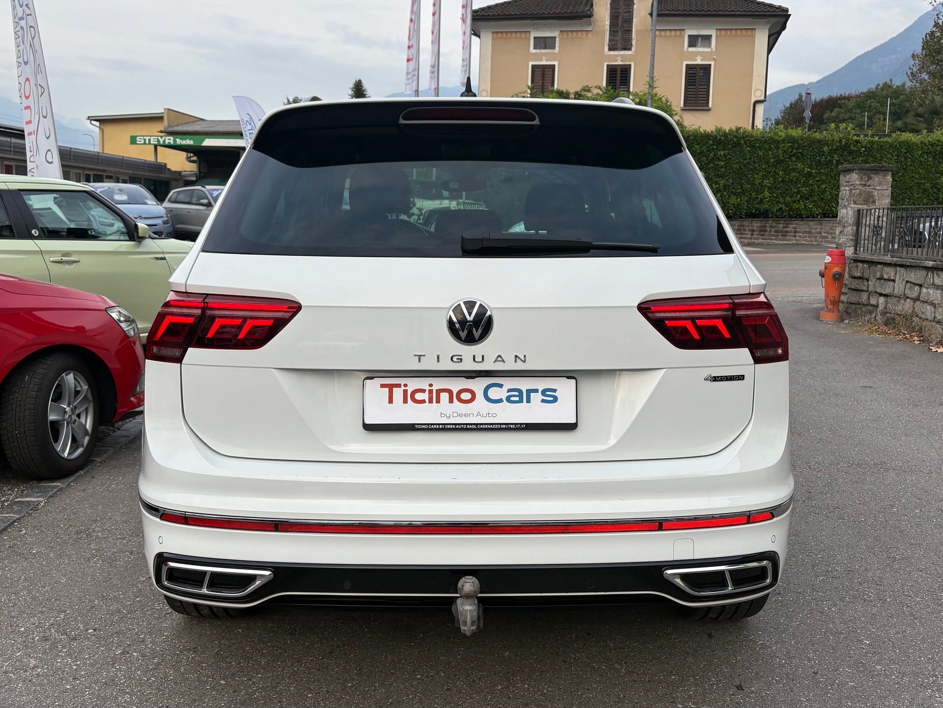 VW Tiguan 2.0 TDI SCR R-Line 4Motion DSG-image-5