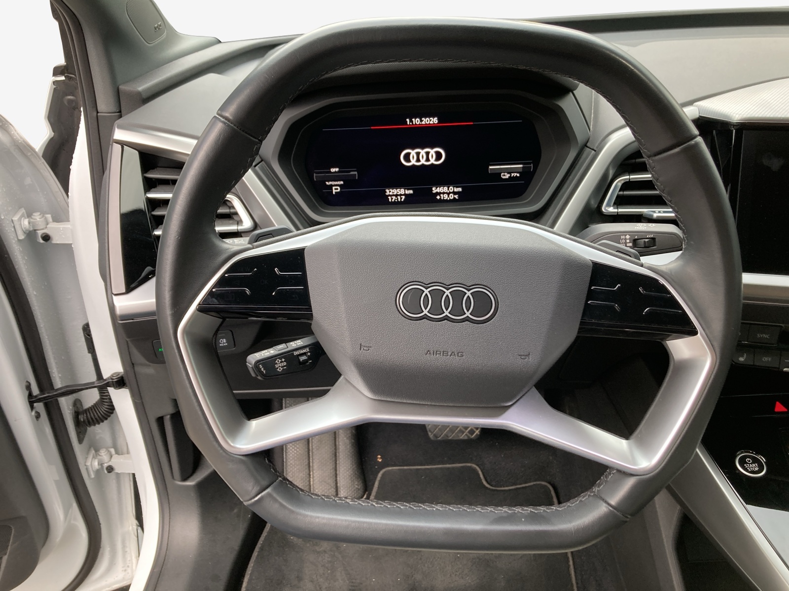 AUDI Q4 Sportback e-tron 50 quattro-image-9