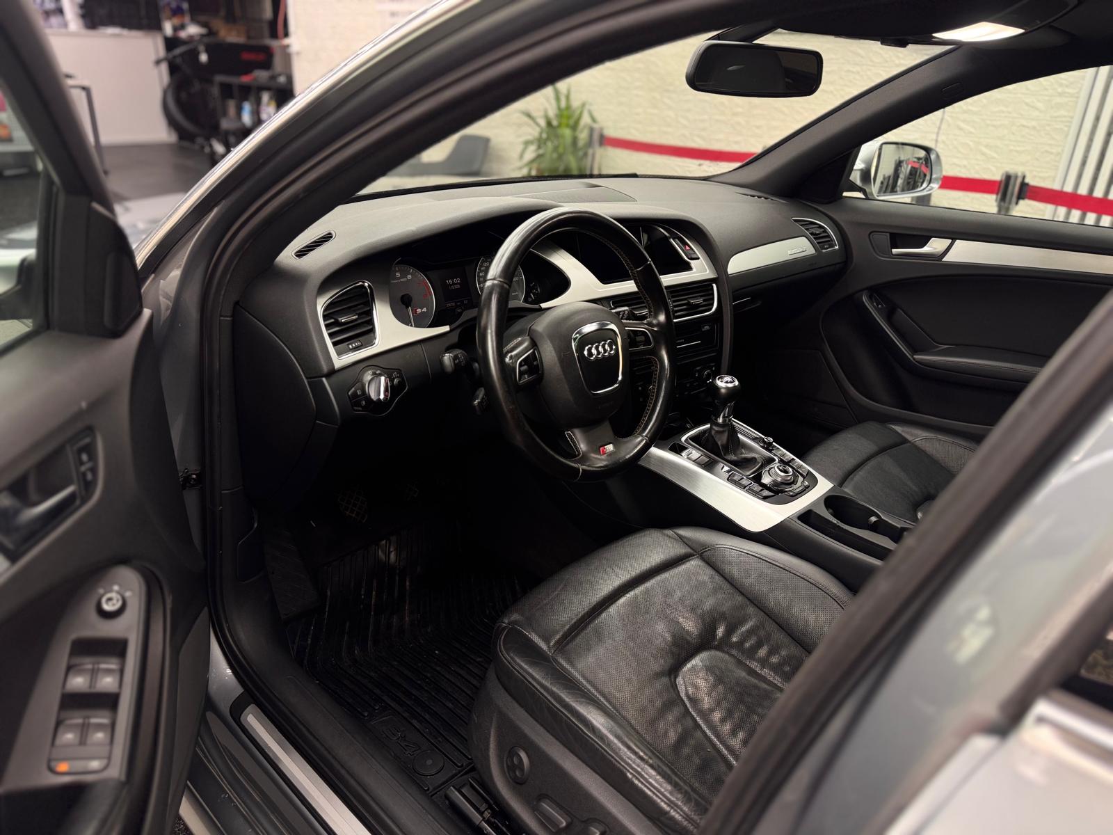 AUDI S4 Avant 3.0 TFSI quattro-image-5