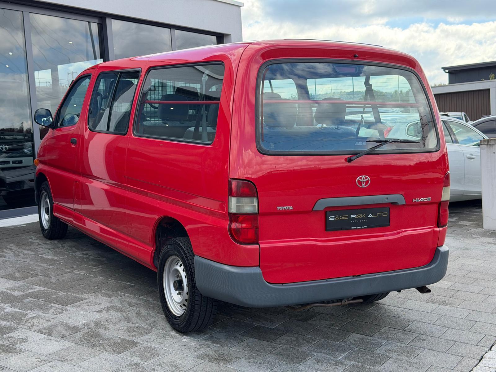 TOYOTA HIACE LWB 2.7 4T. 9 Plätzer-image-4