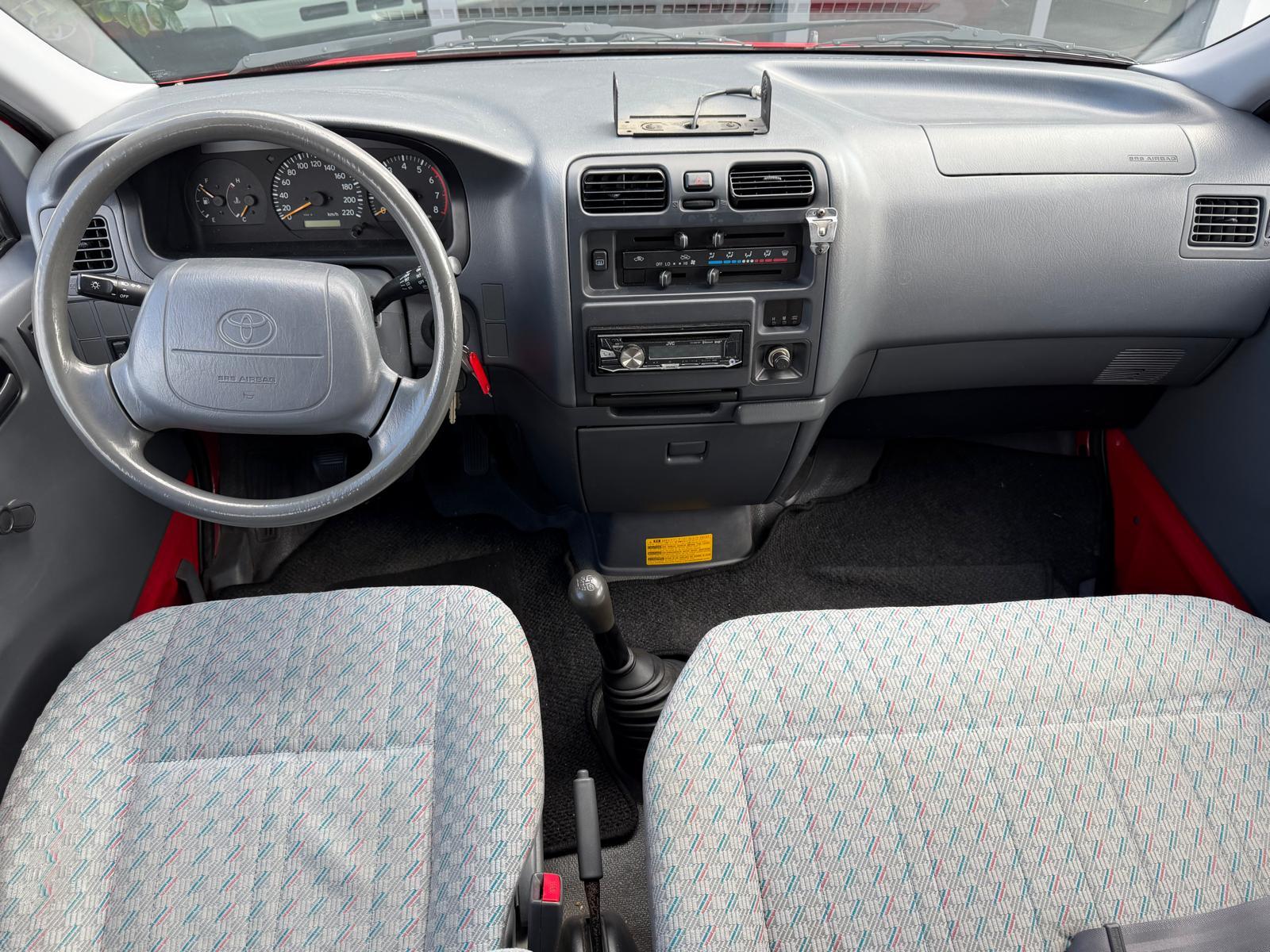 TOYOTA HIACE LWB 2.7 4T. 9 Plätzer-image-7