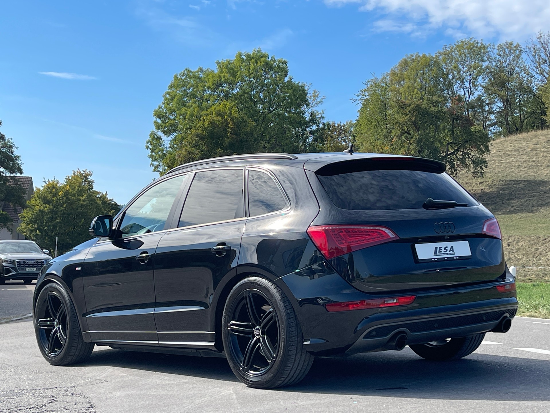 AUDI Q5 3.0 TDI quattro S-tronic-image-2
