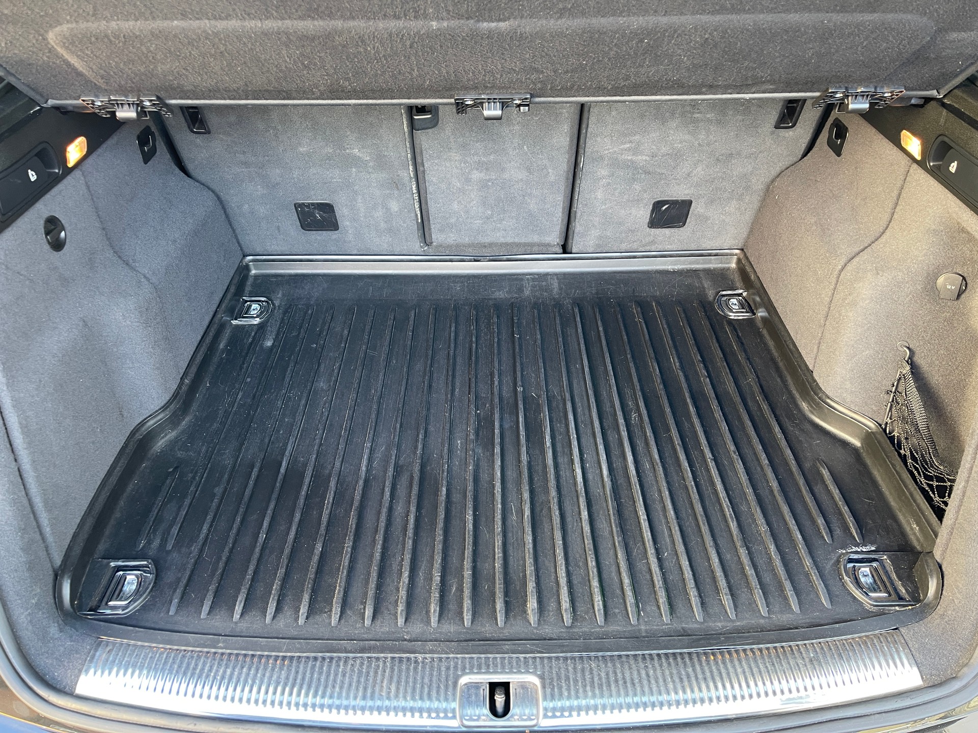 AUDI Q5 3.0 TDI quattro S-tronic-image-5