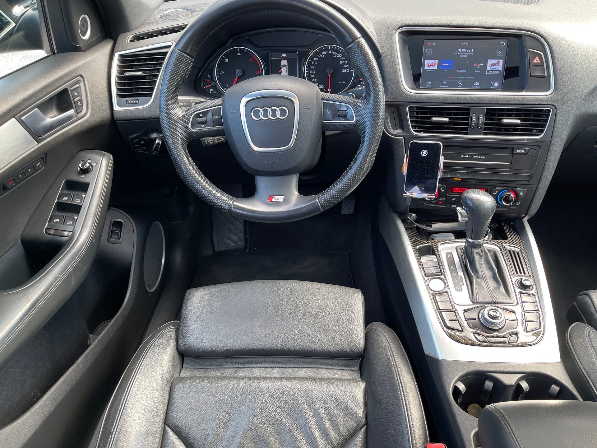 AUDI Q5 3.0 TDI quattro S-tronic-image-15