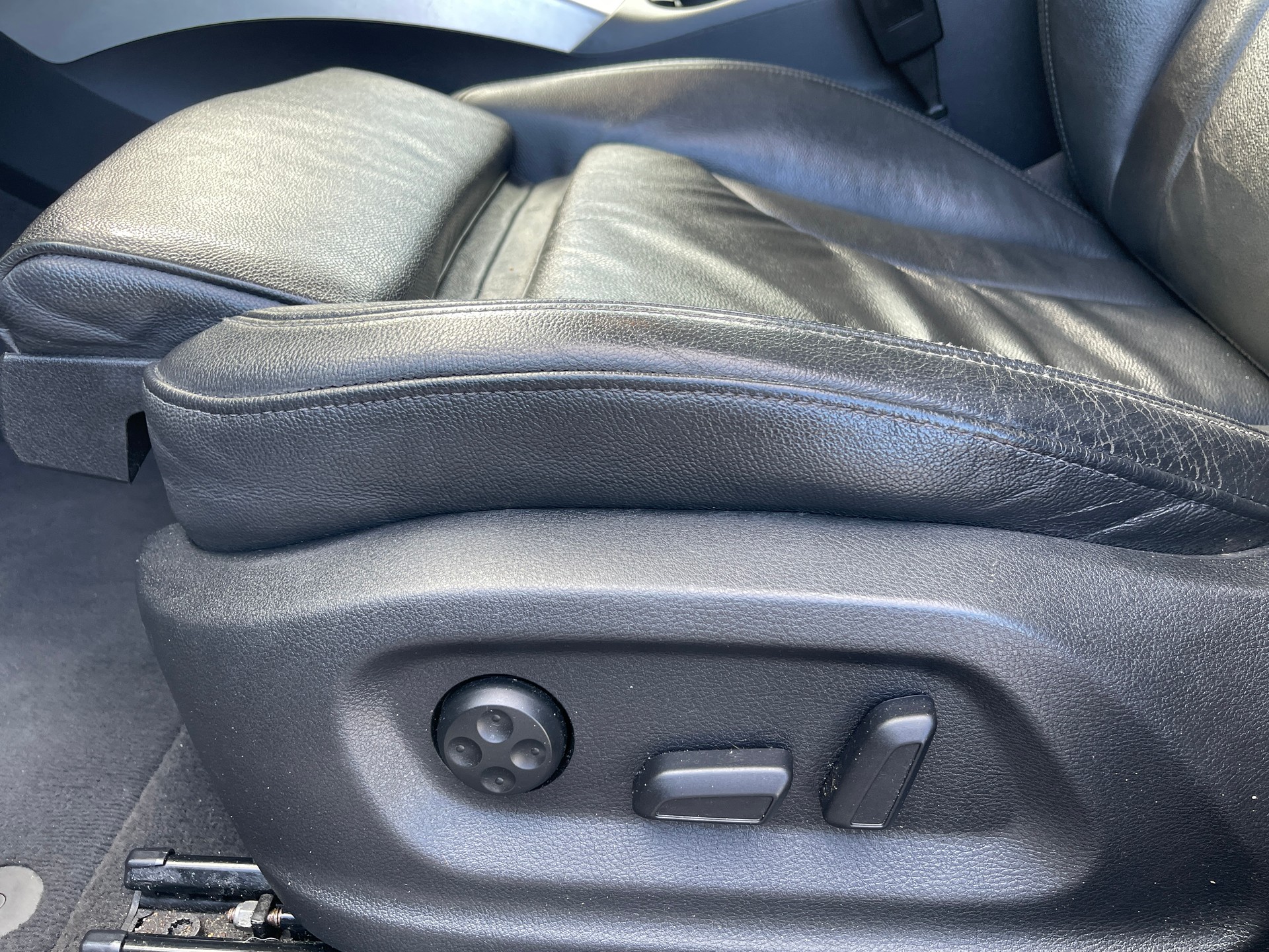 AUDI Q5 3.0 TDI quattro S-tronic-image-10