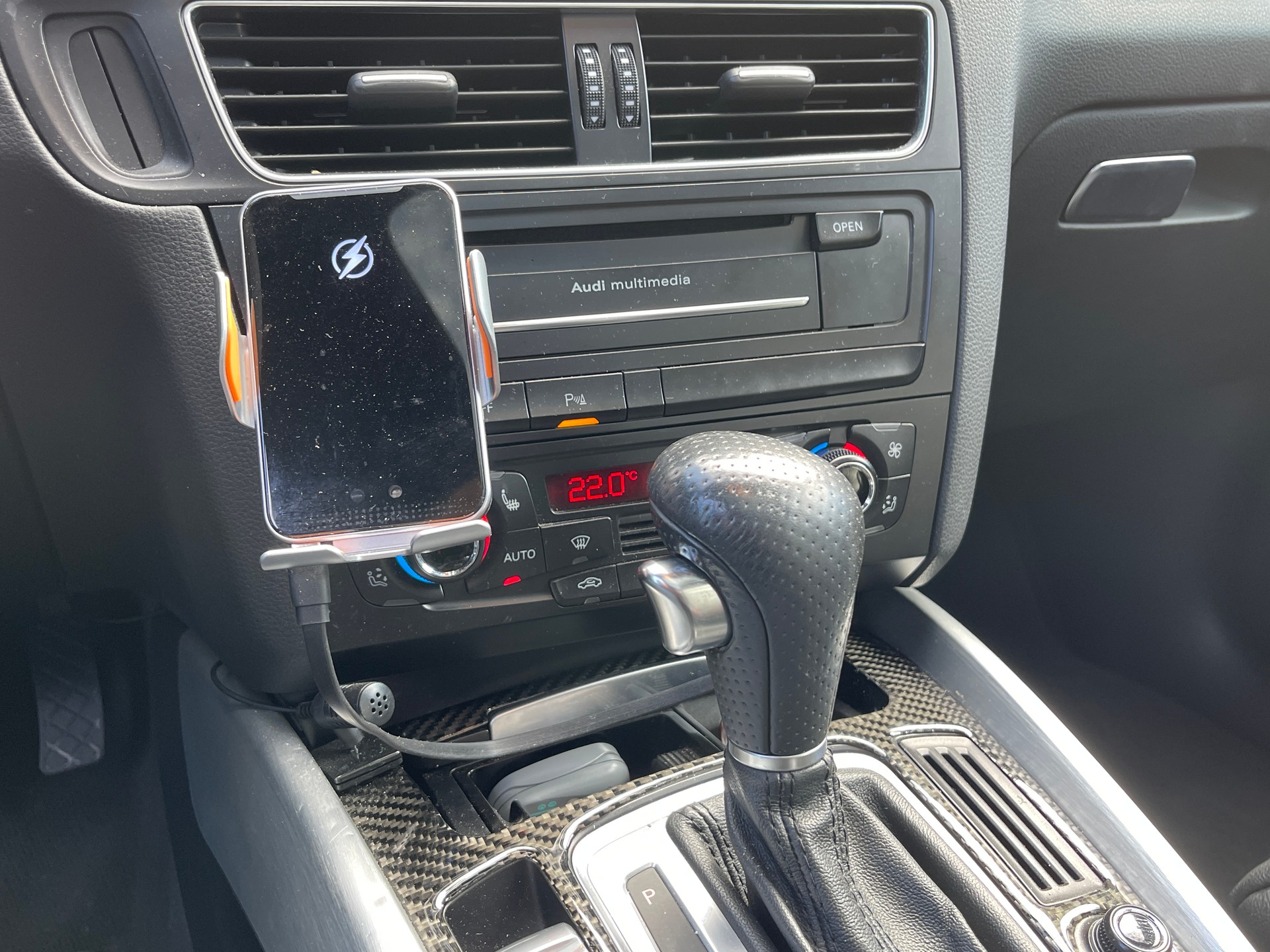 AUDI Q5 3.0 TDI quattro S-tronic-image-18