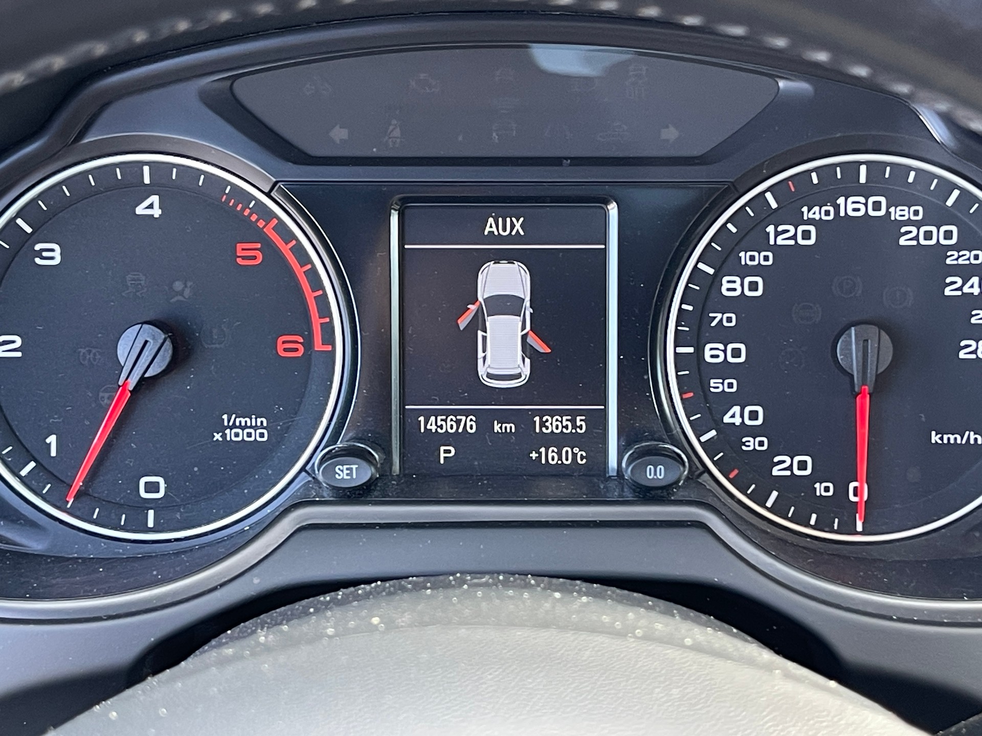 AUDI Q5 3.0 TDI quattro S-tronic-image-28