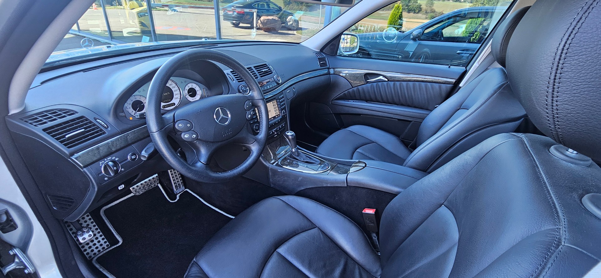 MERCEDES-BENZ E 500 Avantgarde 4Matic Automatic-image-8
